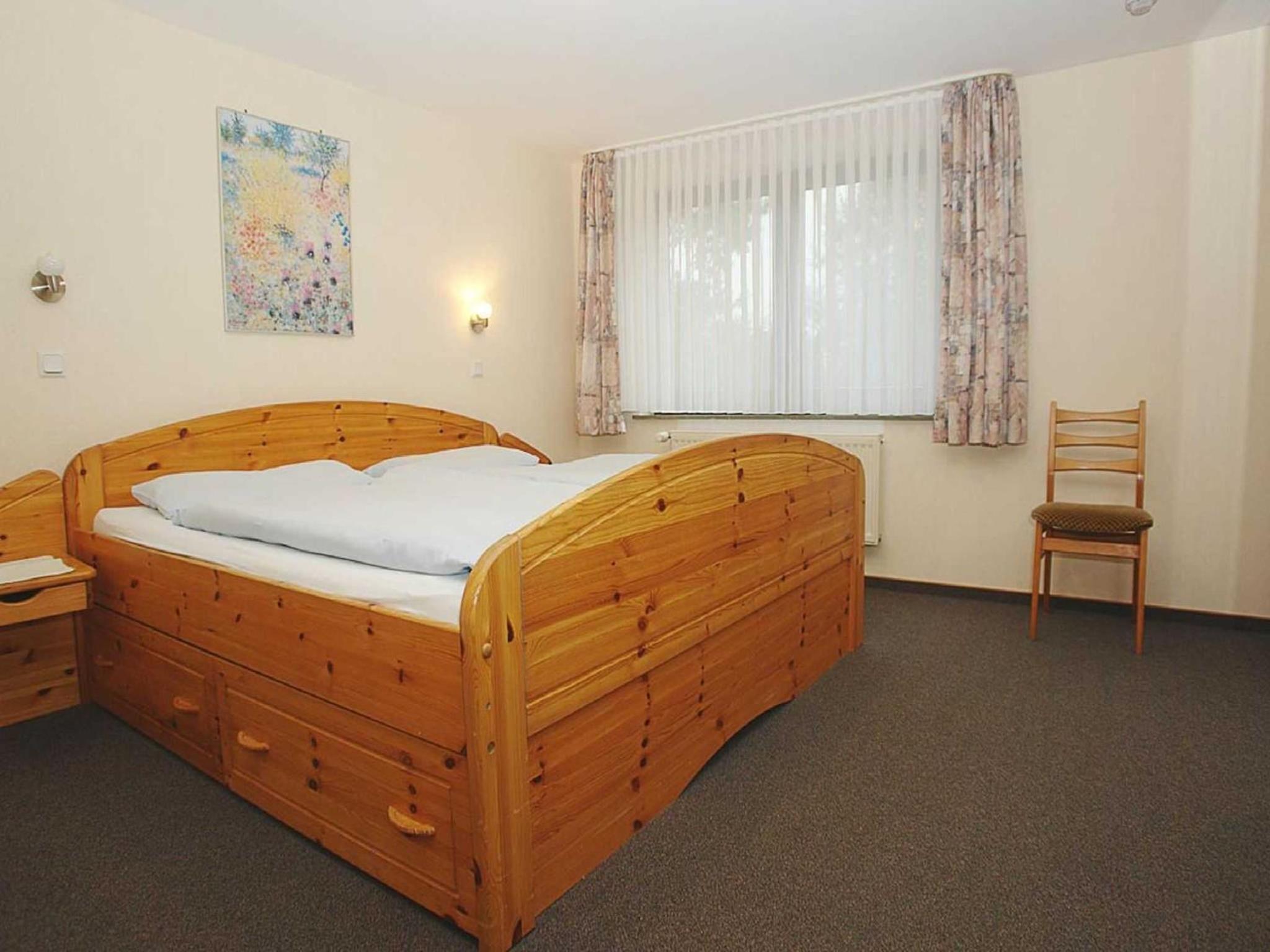 Two-Bedroom Apartment with Shower  photo 1