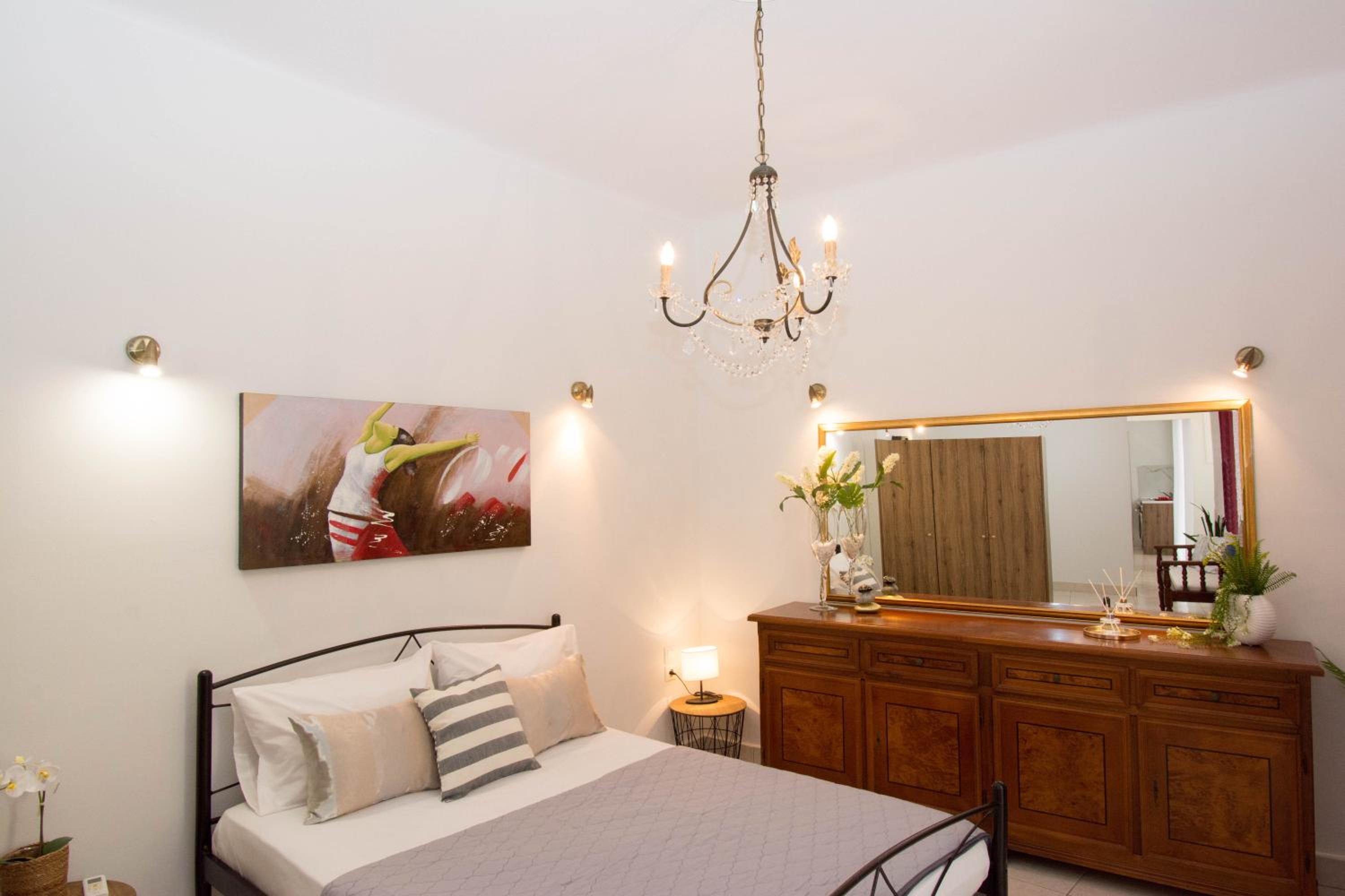 One-Bedroom Apartment - 1st Floor