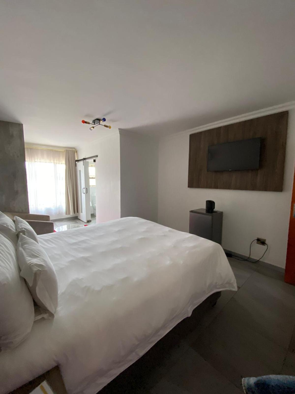 Standard Double Room photo 2