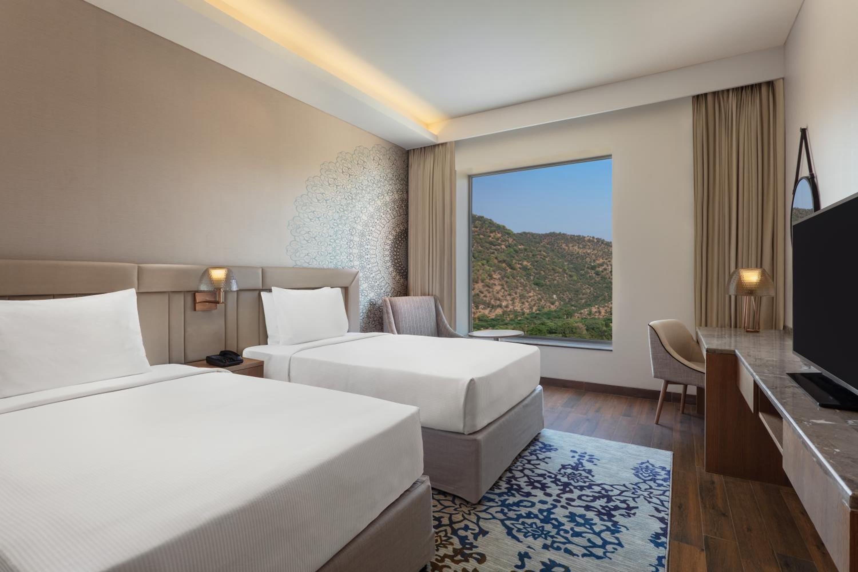 Twin Room - Photo 1