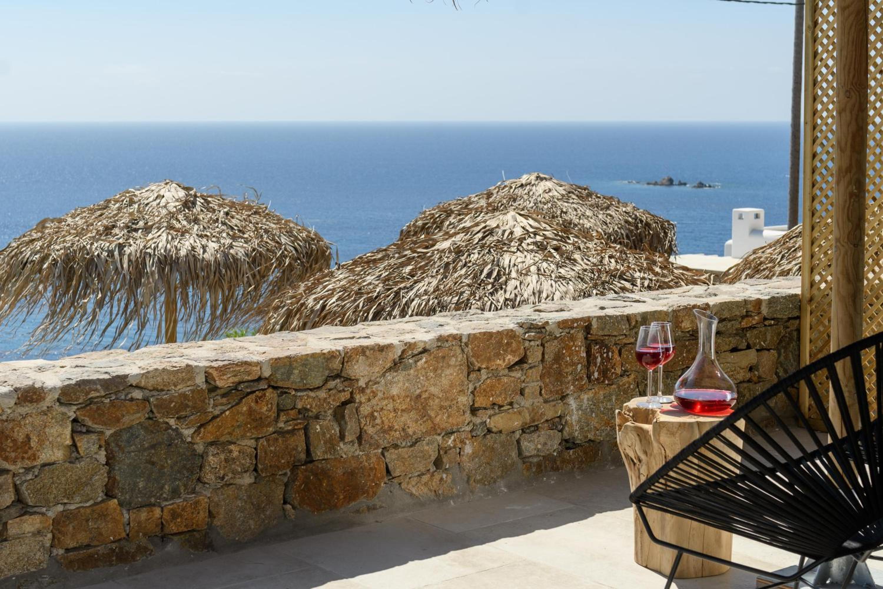 Suite with Sea View - Photo 12