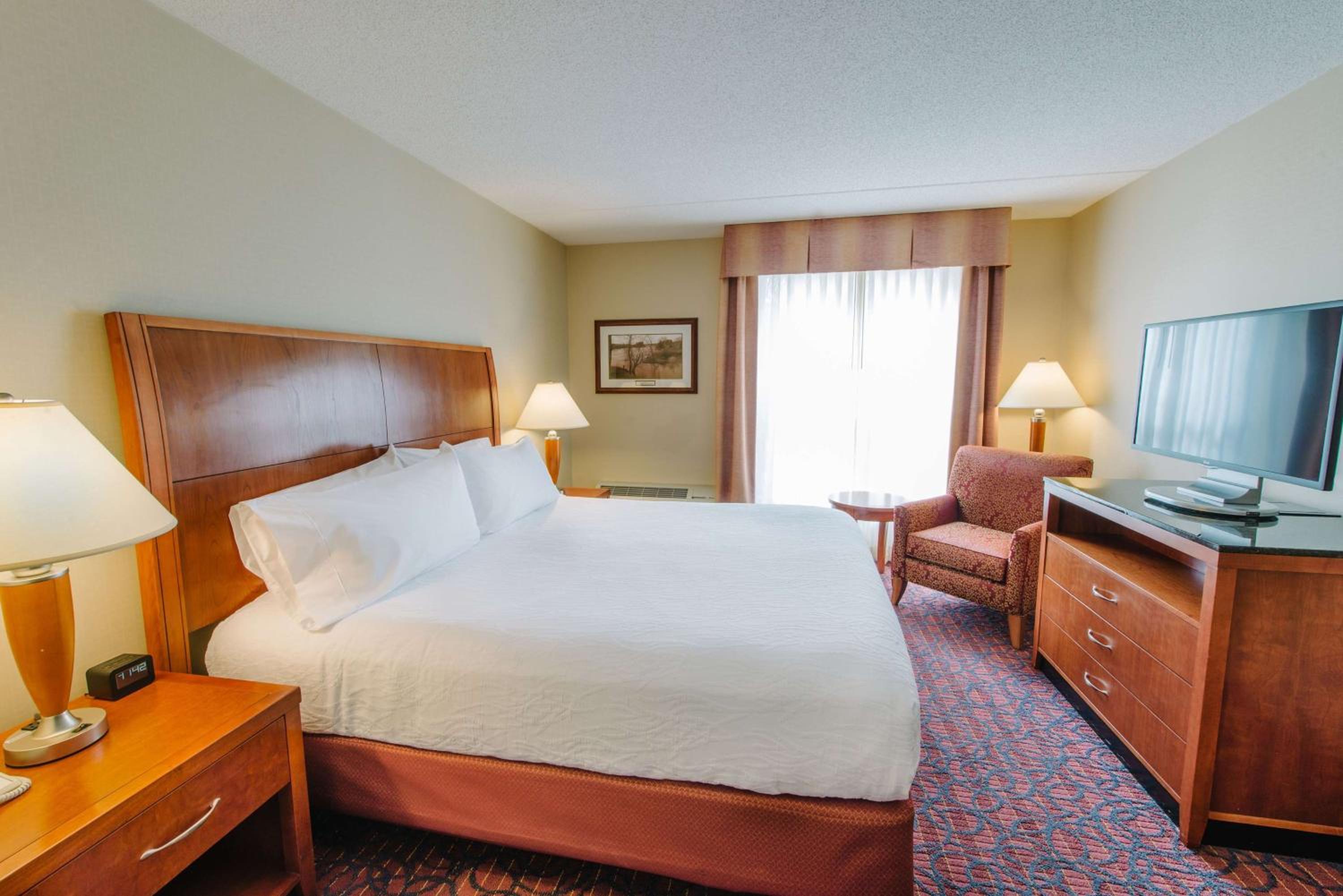 King Room with View - Photo 5