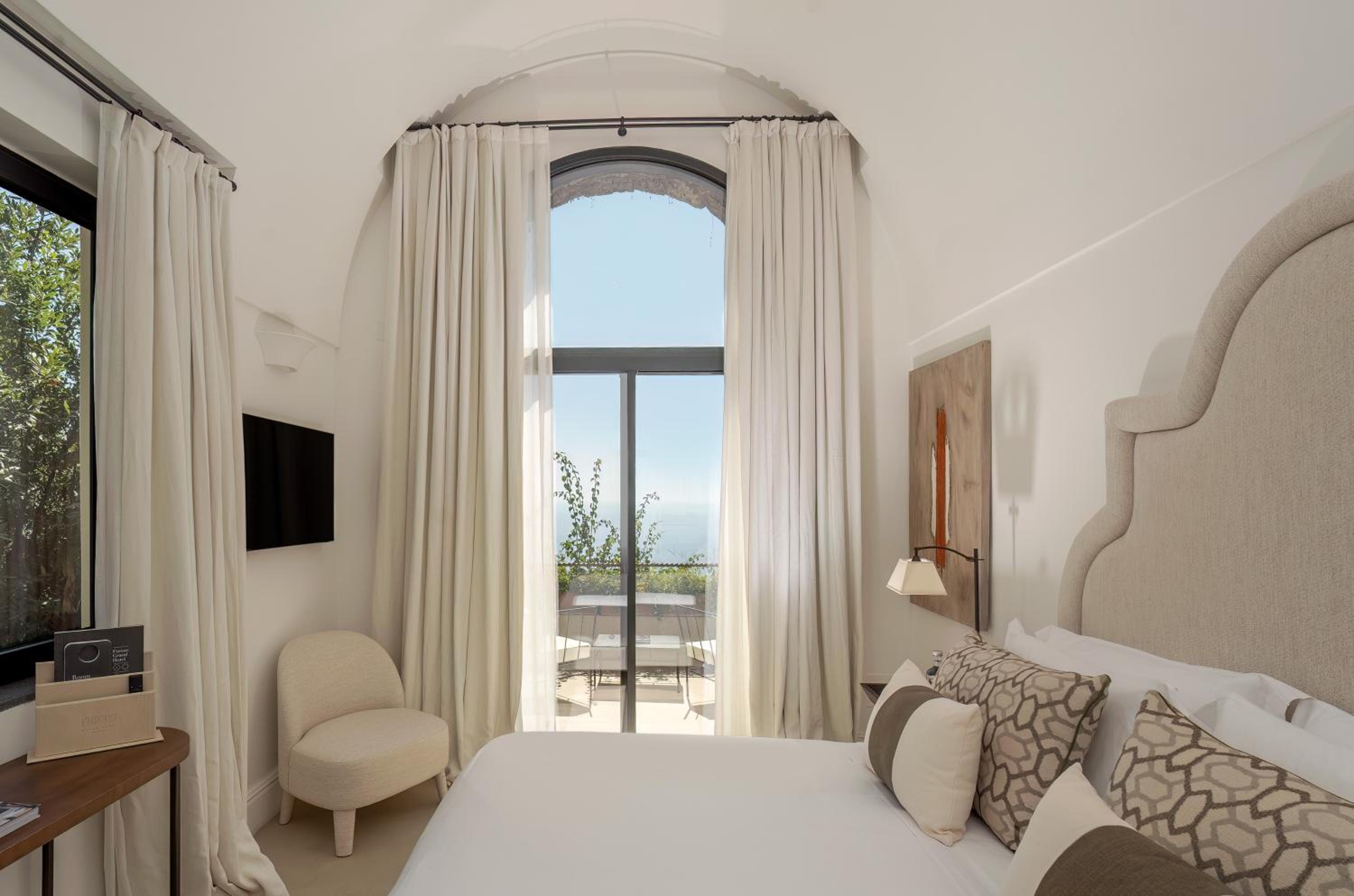 Deluxe Terrace Room - Photo 5