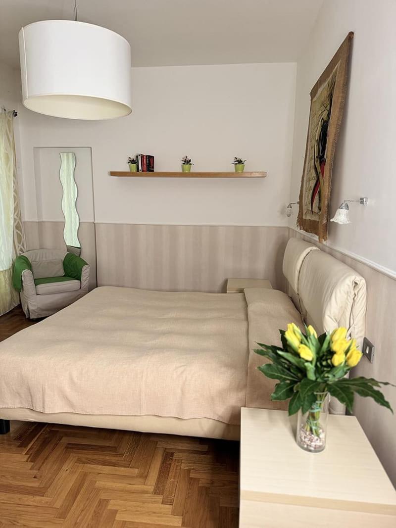 Large Double Room