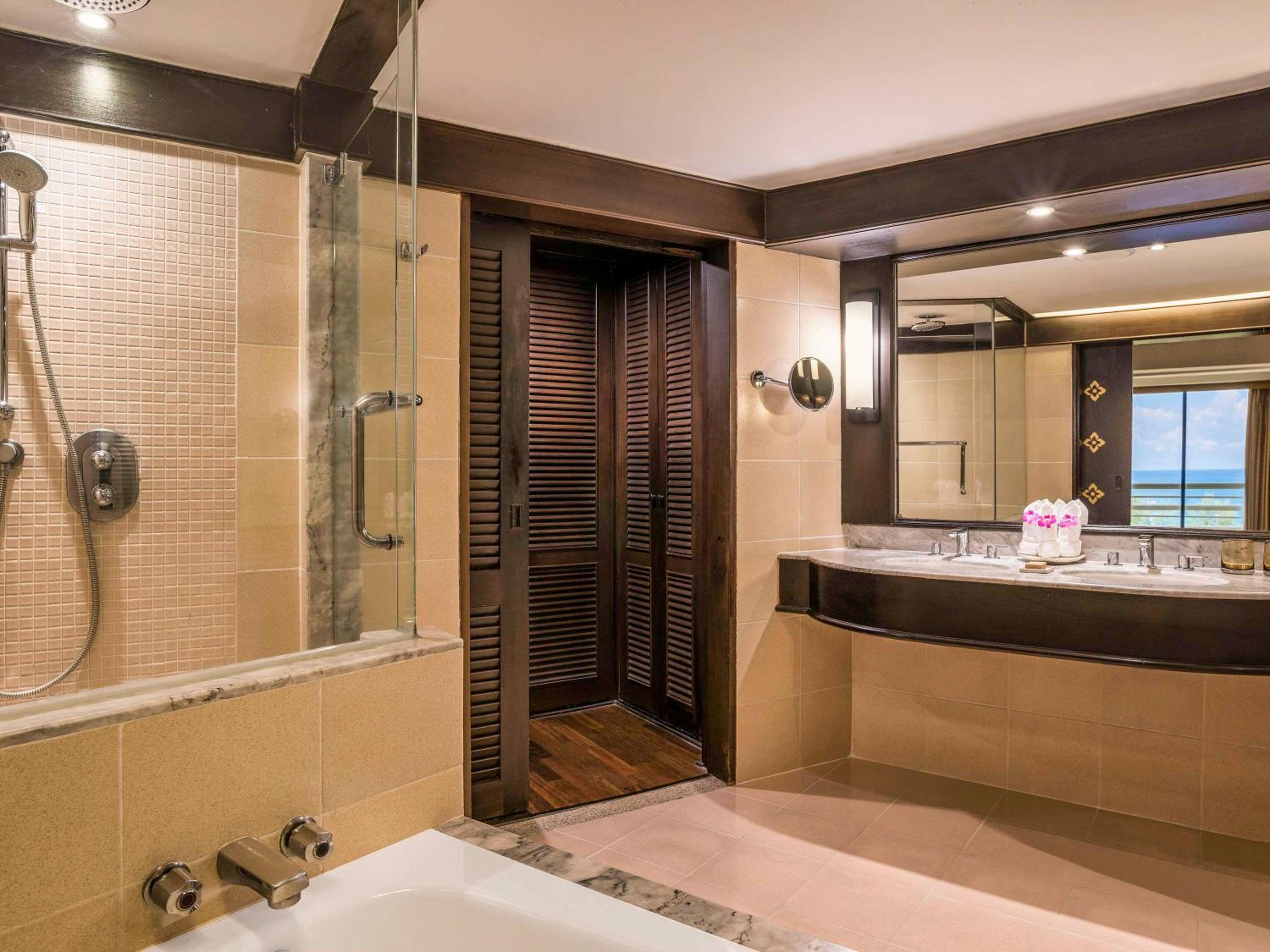 Executive Suite photo 3