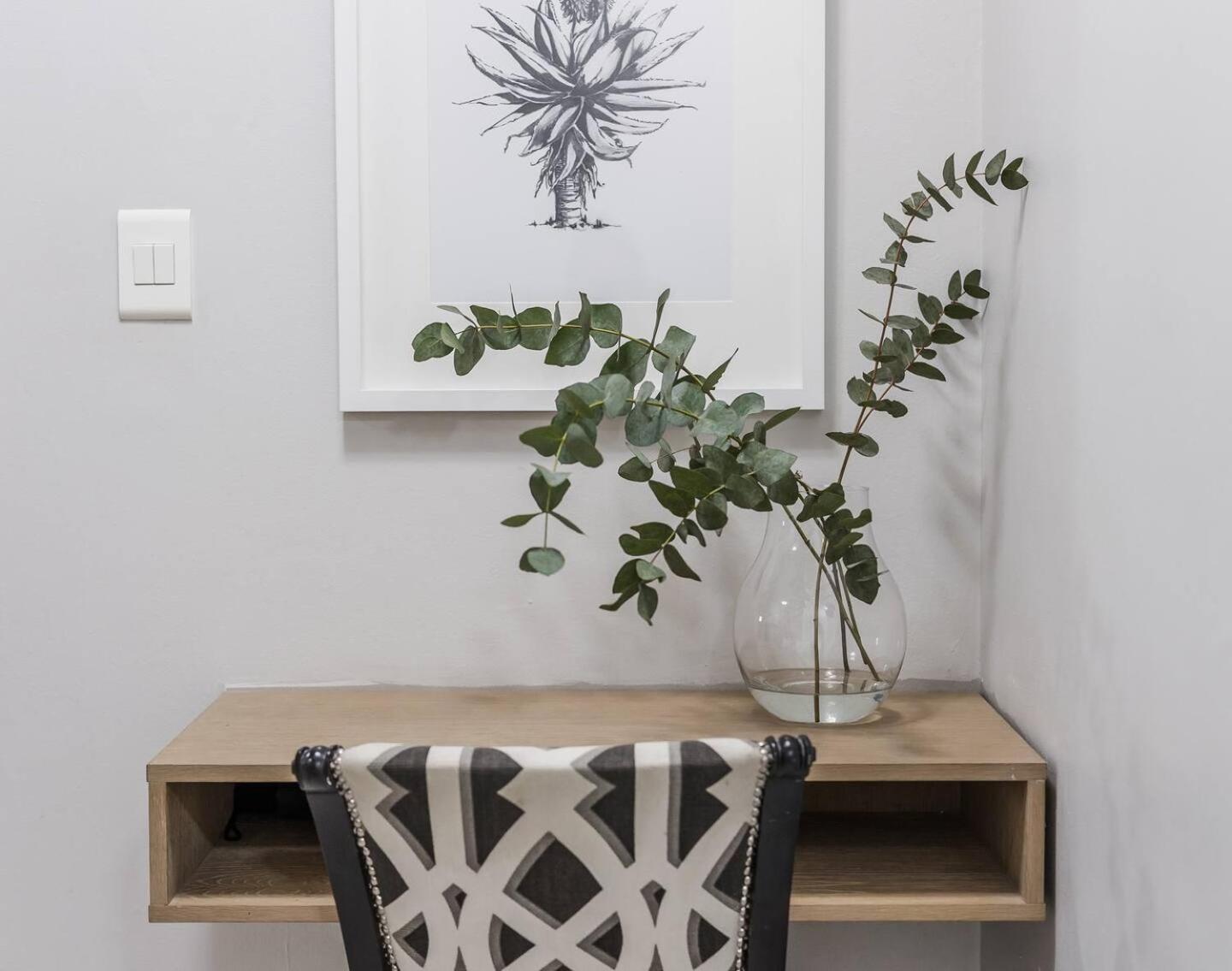 Three-Bedroom Apartment - Photo 25