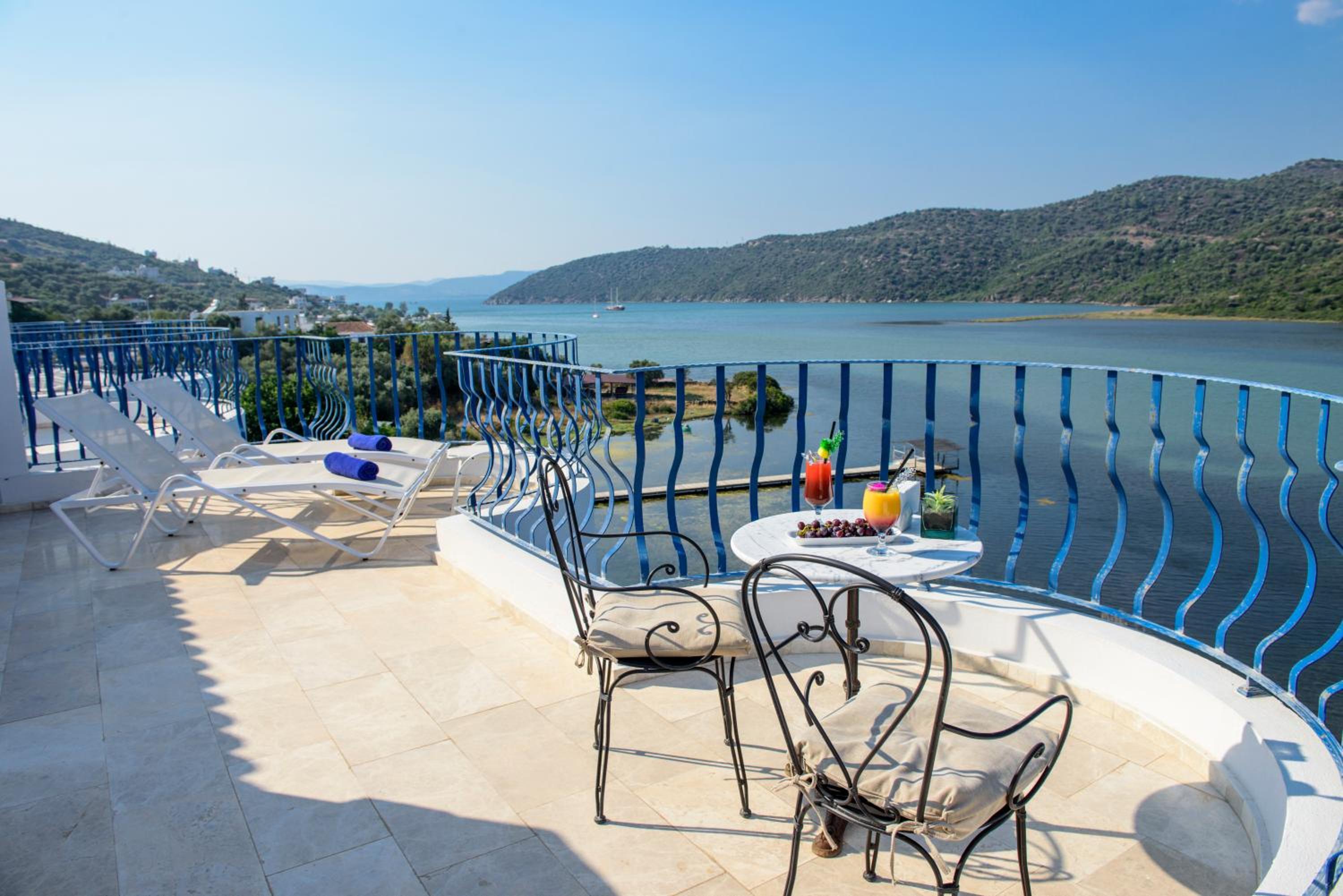 Double Room with Terrace photo 3