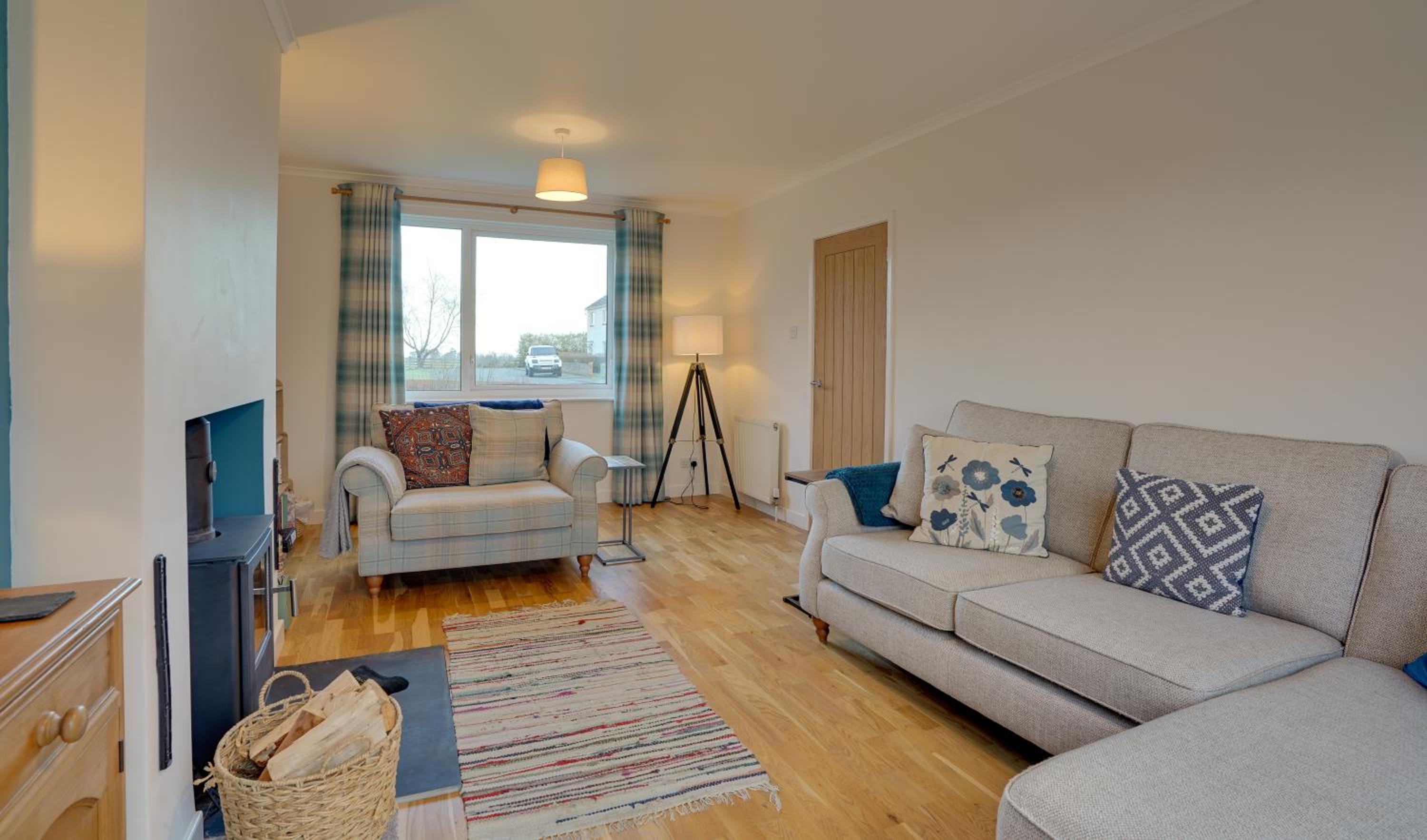 Three-Bedroom House photo 1