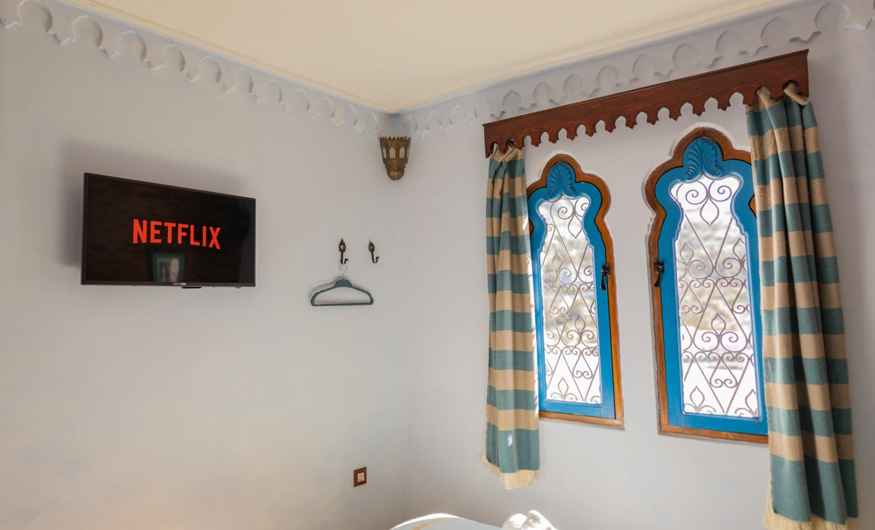 Budget Double Room - Photo 8