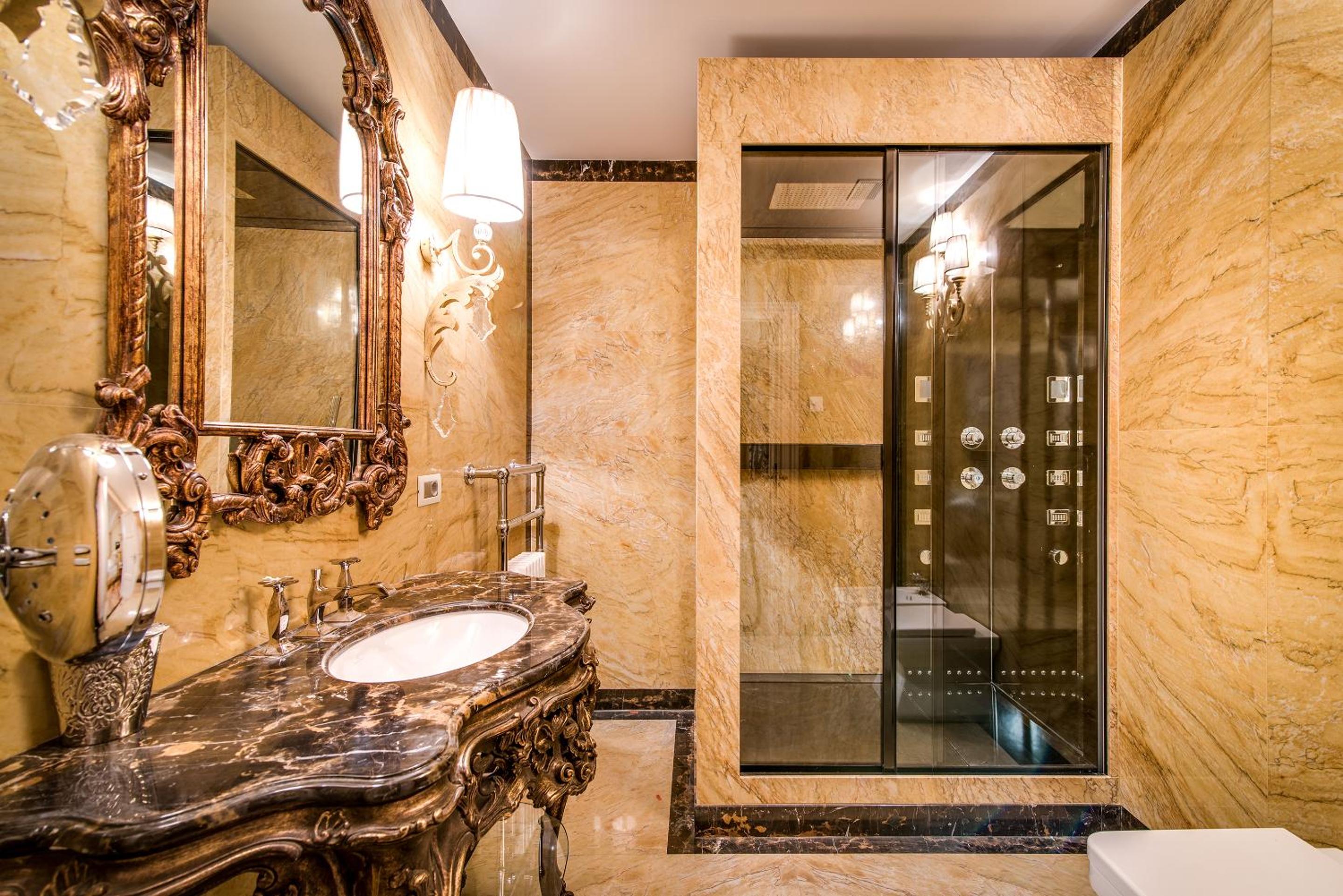 Superior Double or Twin Room photo 3