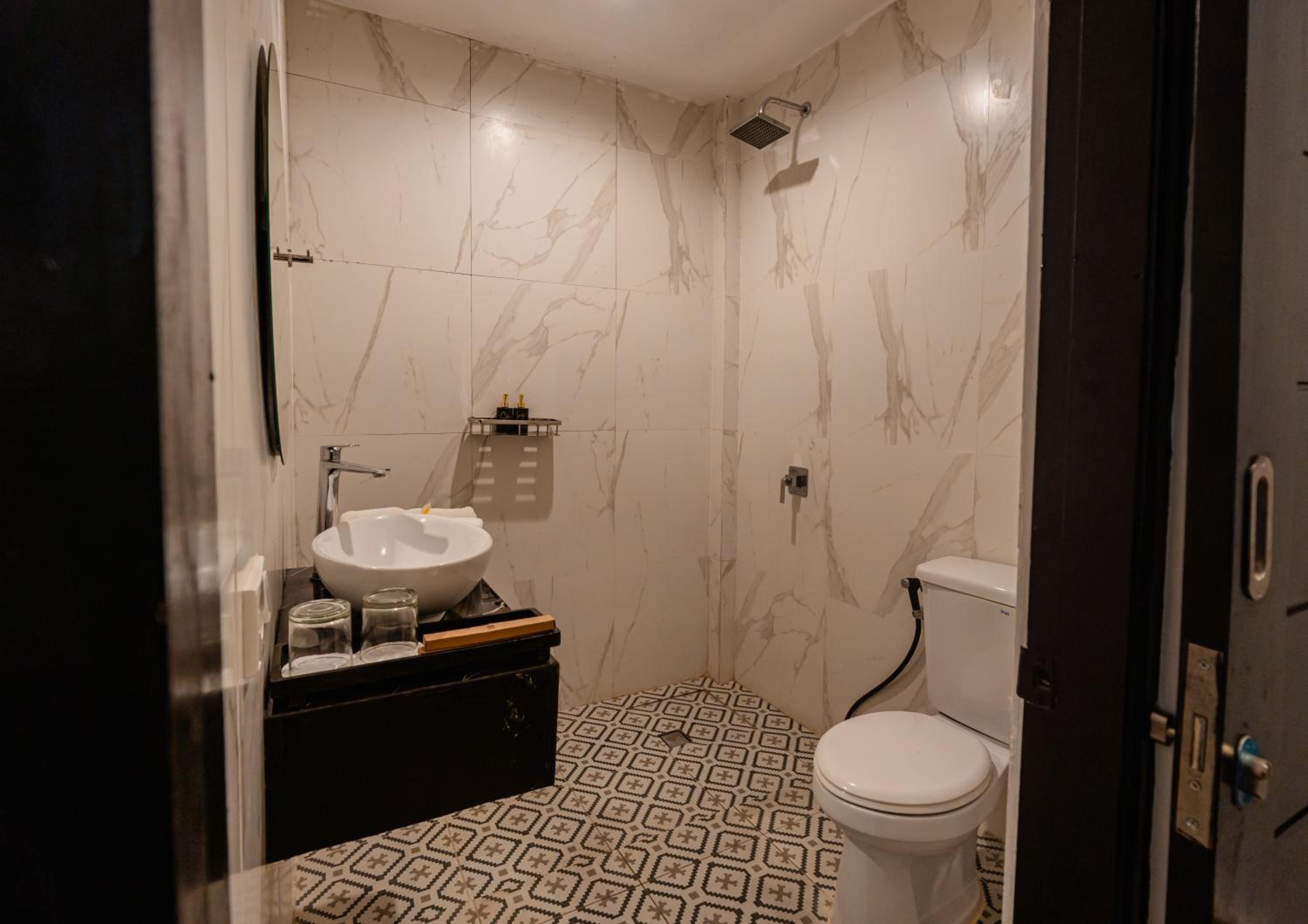 Superior Double or Twin Room with Garden View - Photo 7