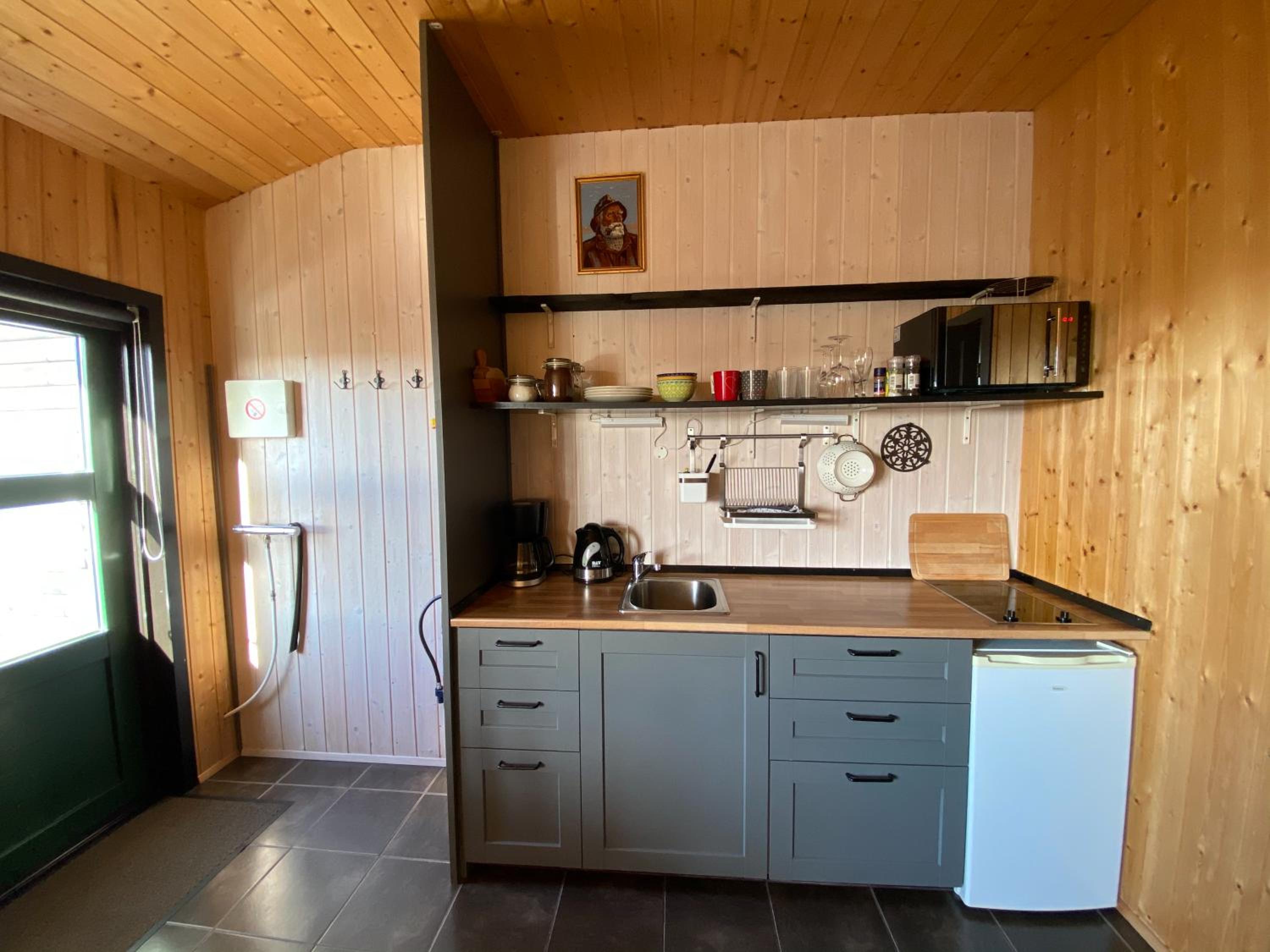 One-Bedroom Apartment with Hot Tub - Photo 15