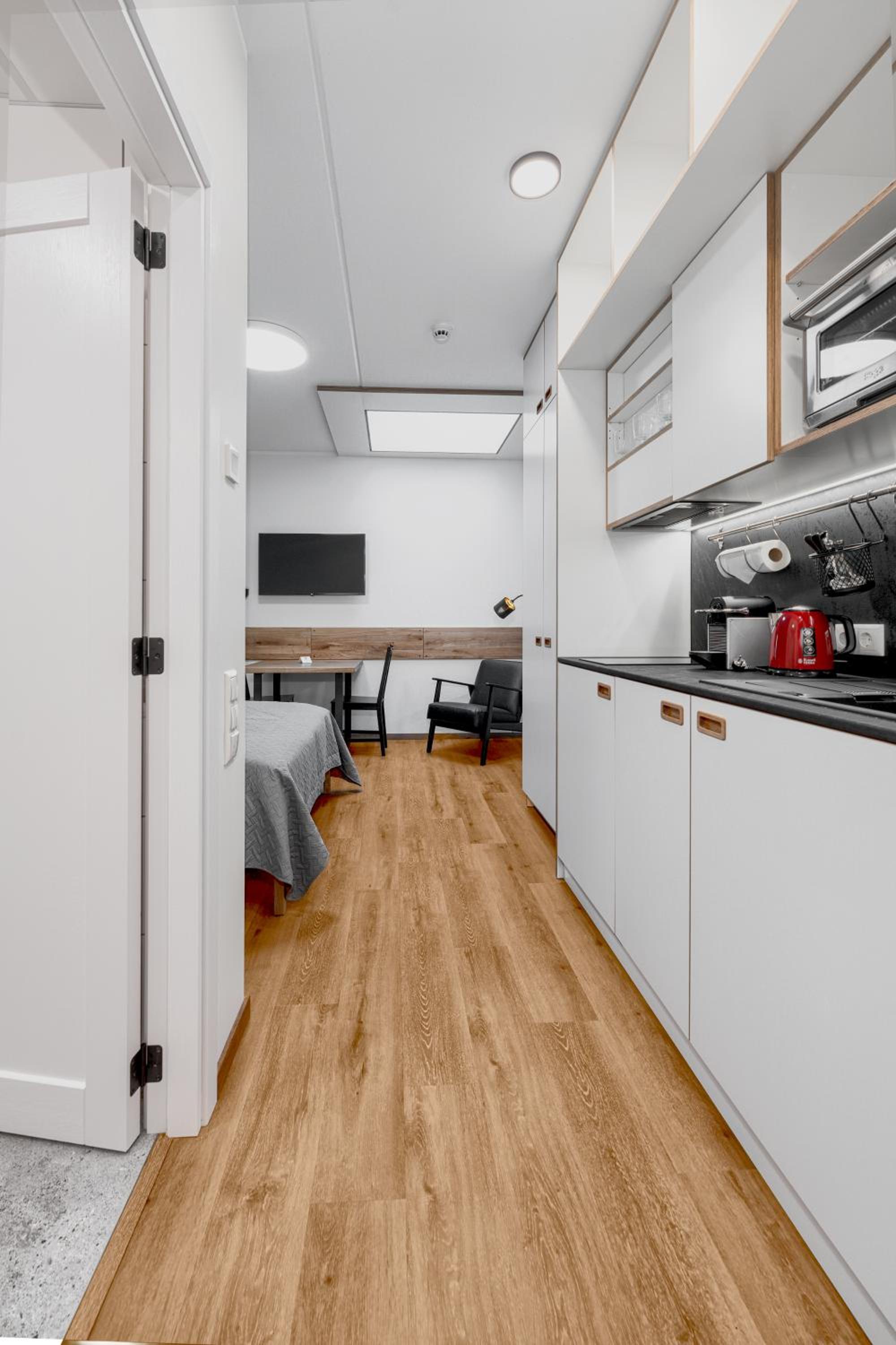 Deluxe Double Studio - Photo 10