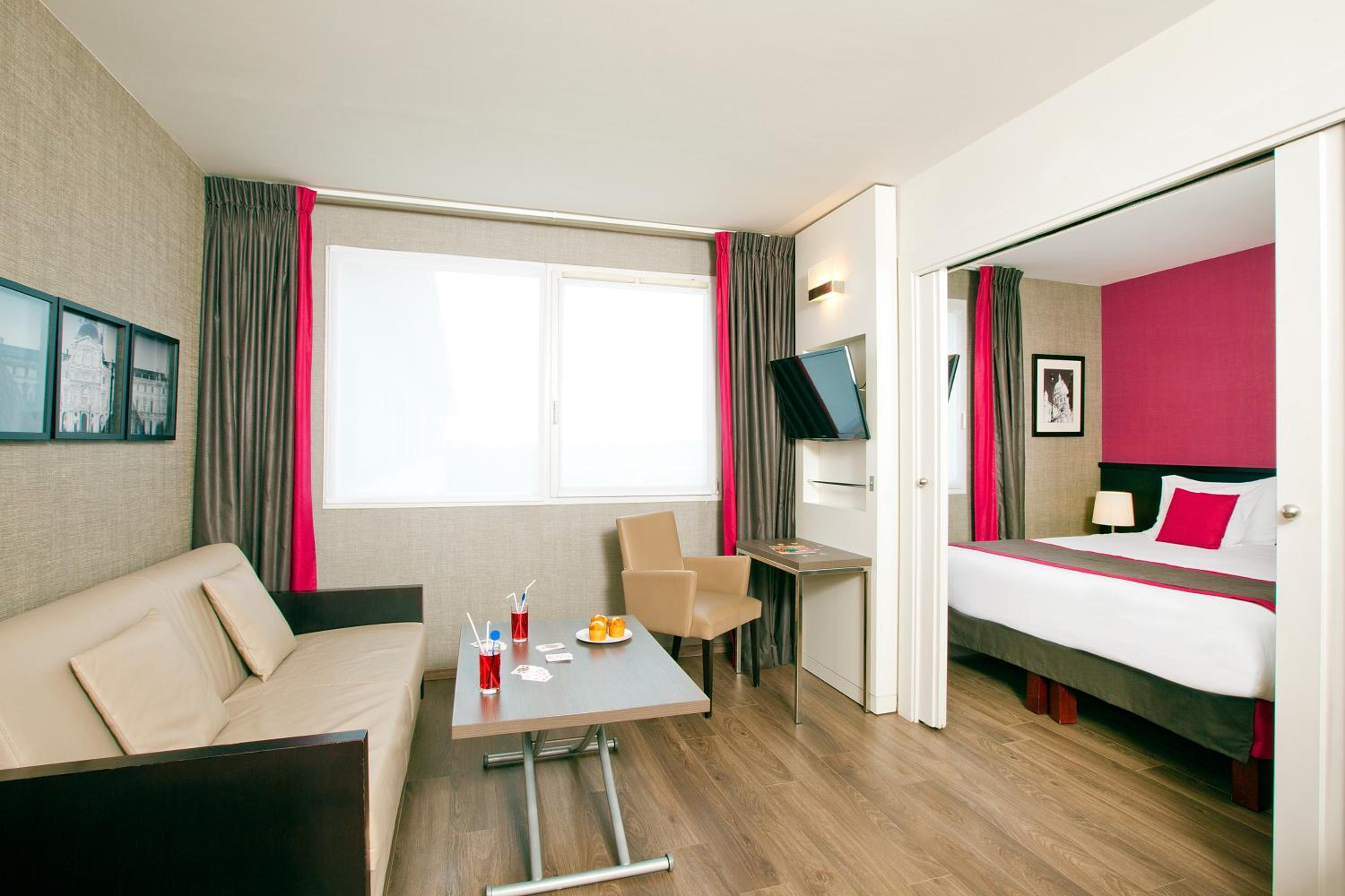 Family One-Bedroom Apartment (5 people) - Photo 1