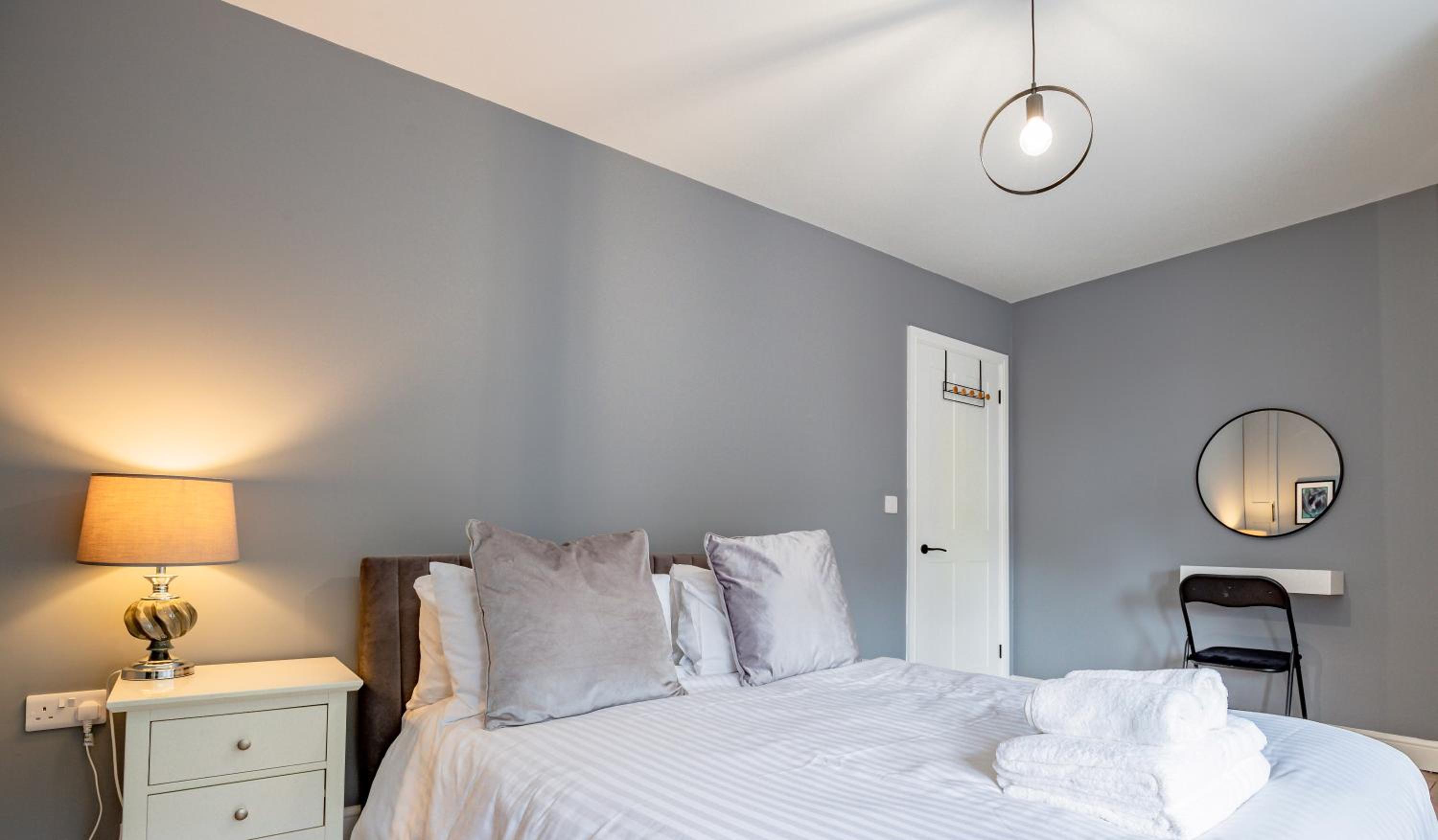 Four-Bedroom House photo 1