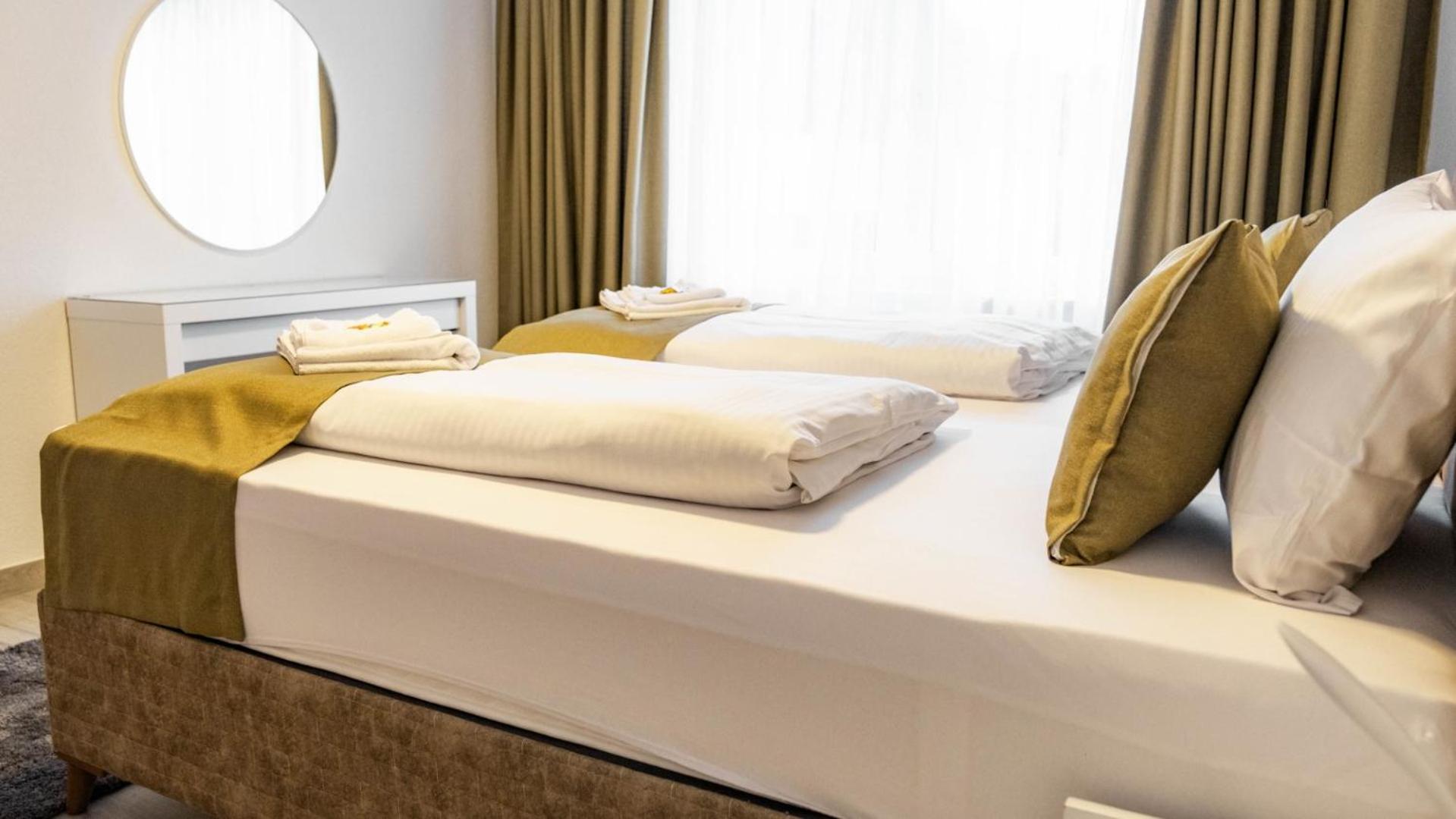 Double Room with Private Bathroom photo 1