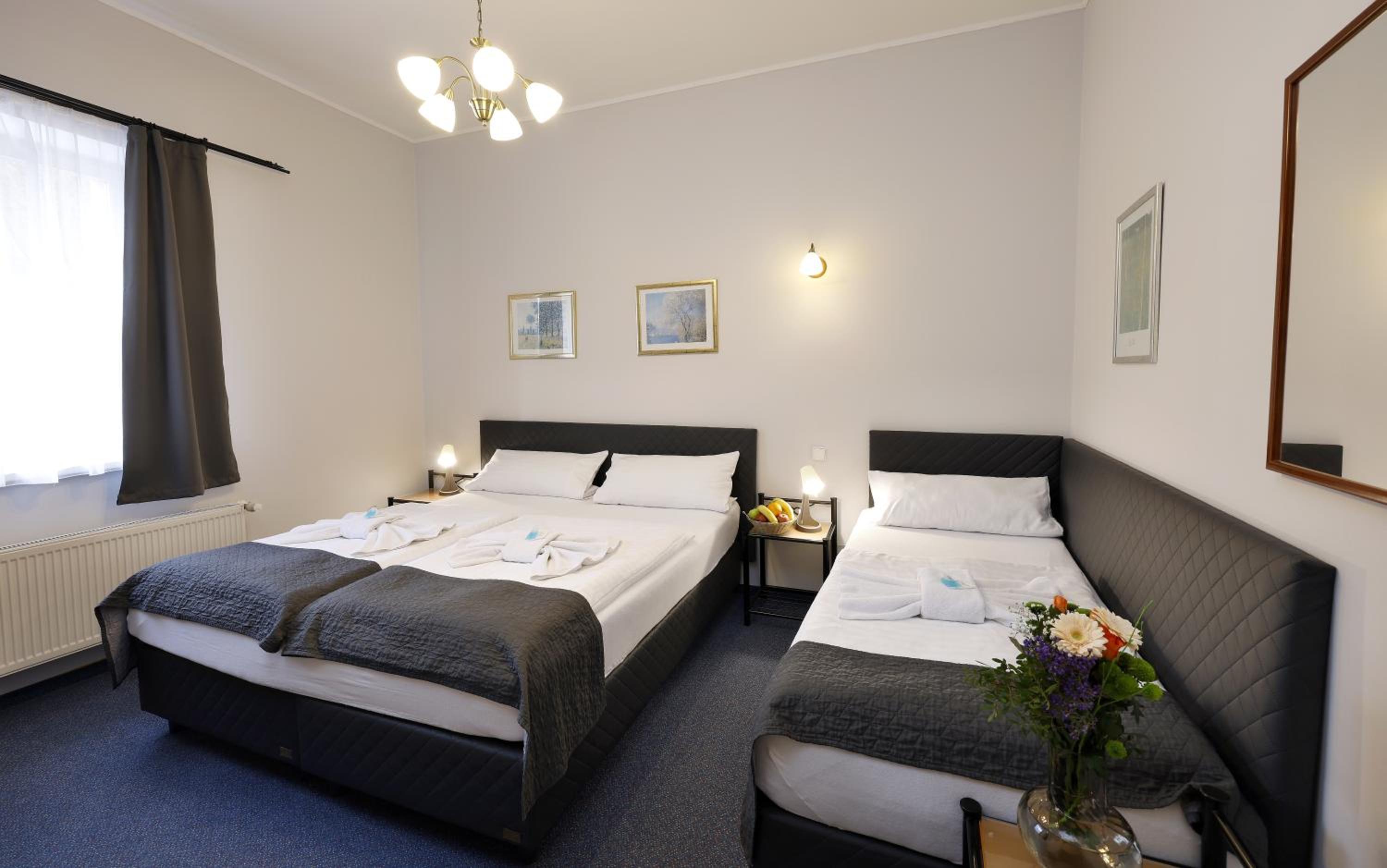 Triple Room - Photo 1