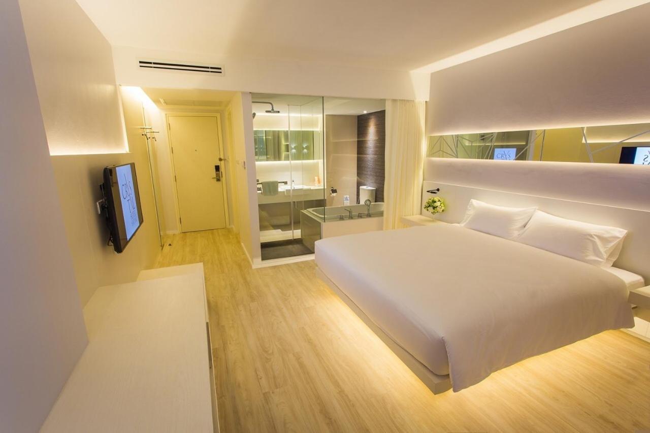 Deluxe King Suite With Bathtub