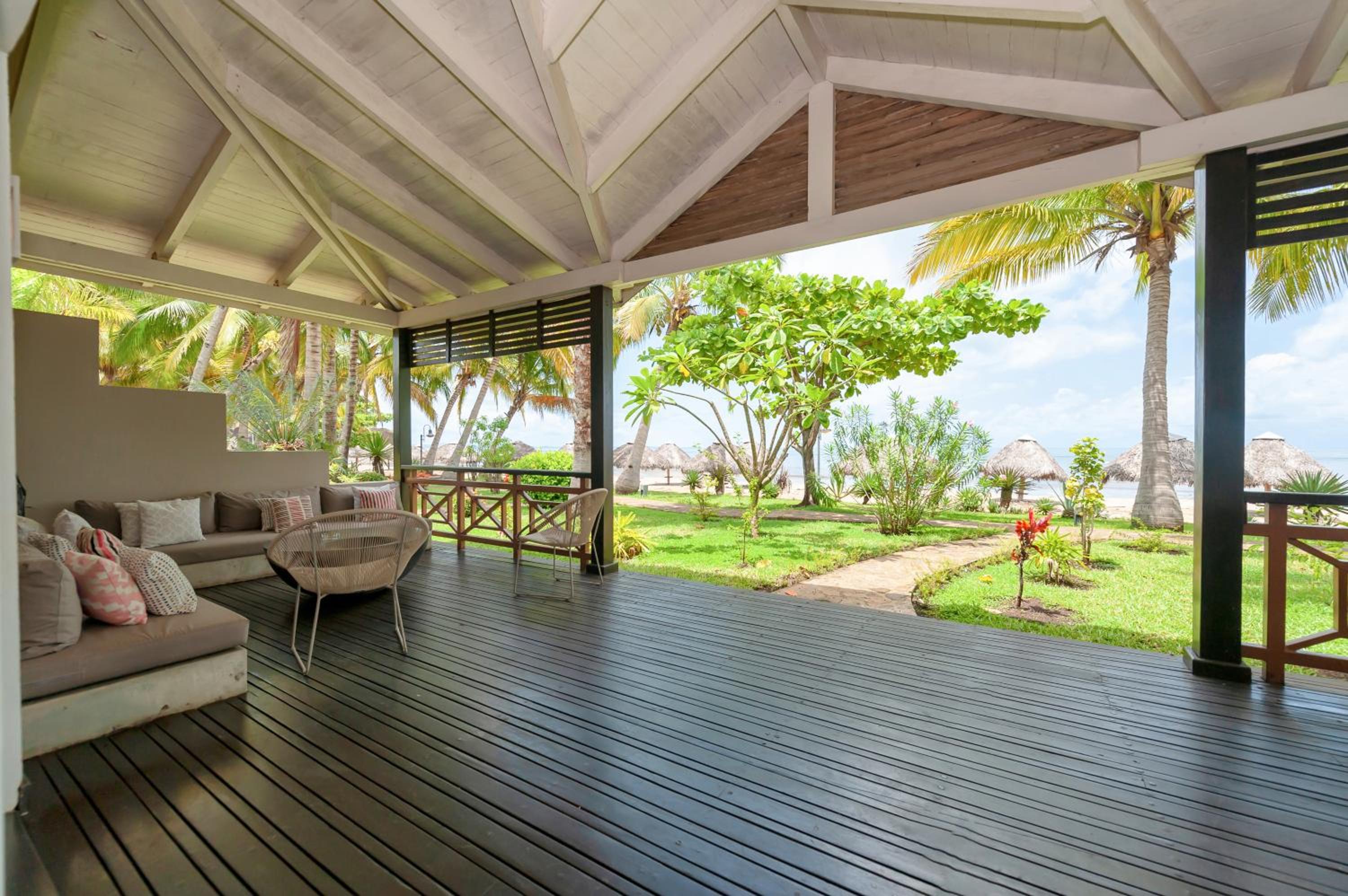 Bungalow with Sea View photo 3