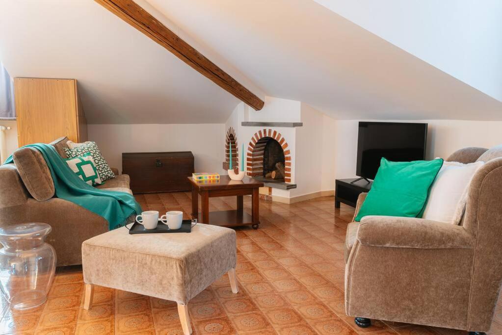 Two-Bedroom Apartment with Lake View photo 1