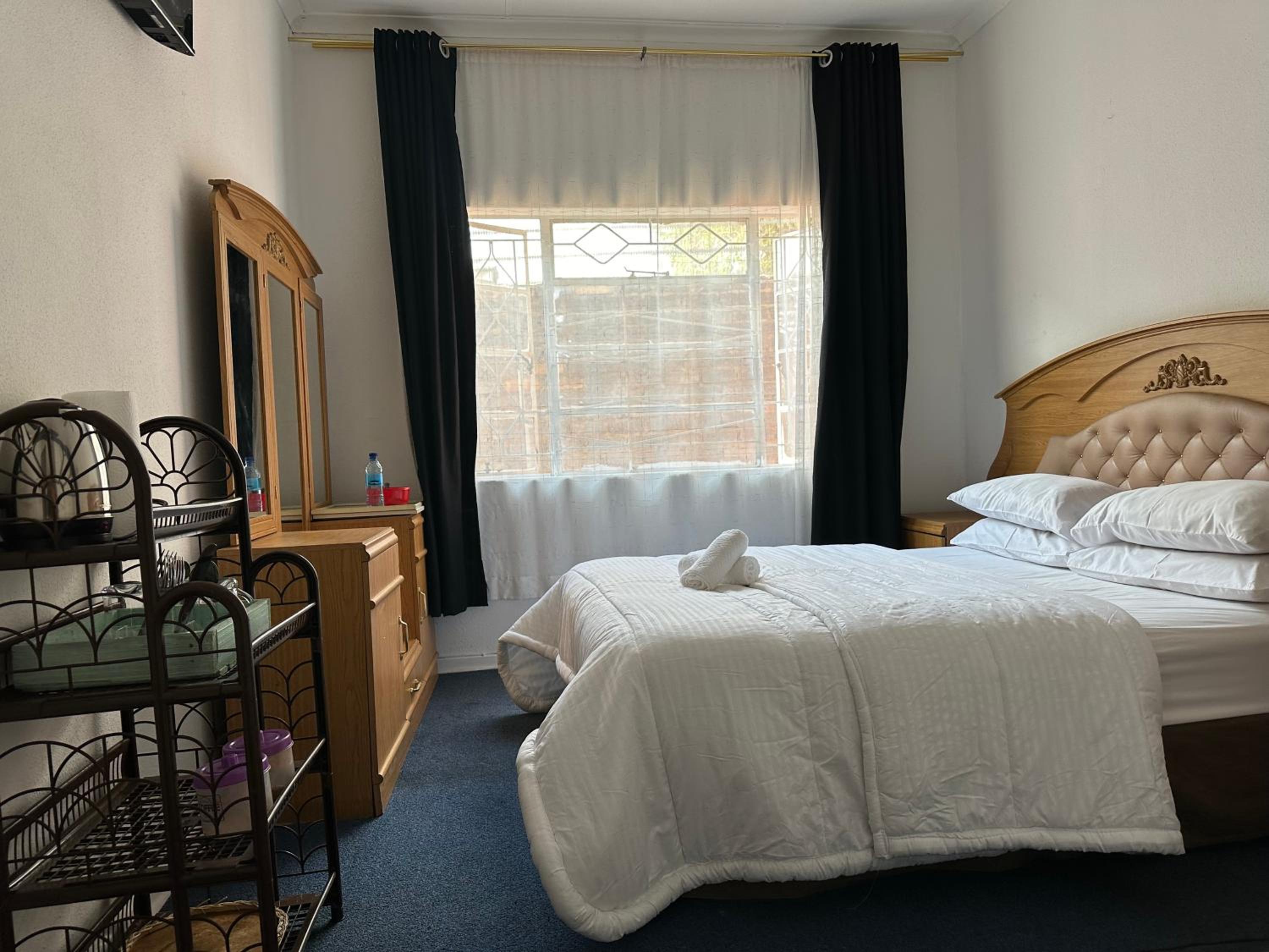 Standard Twin Room photo 3