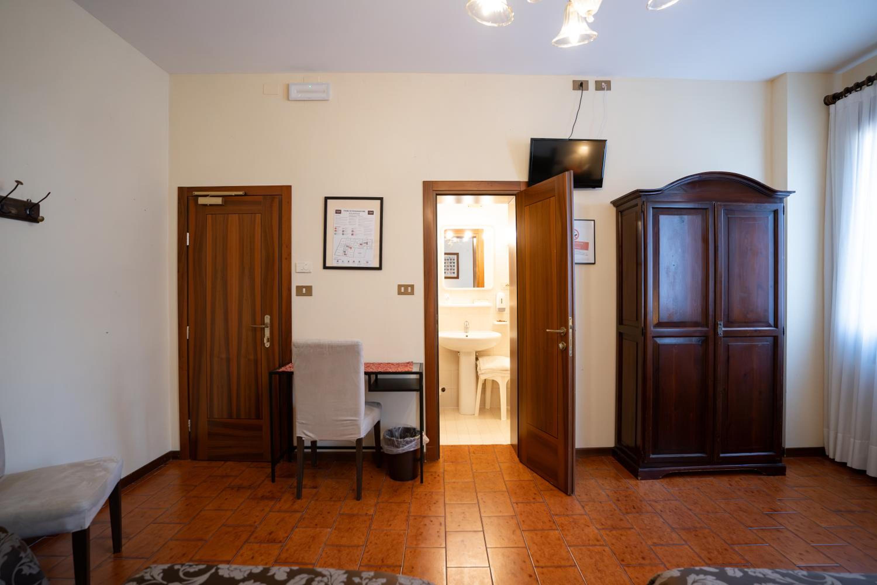 Quadruple Room photo 2