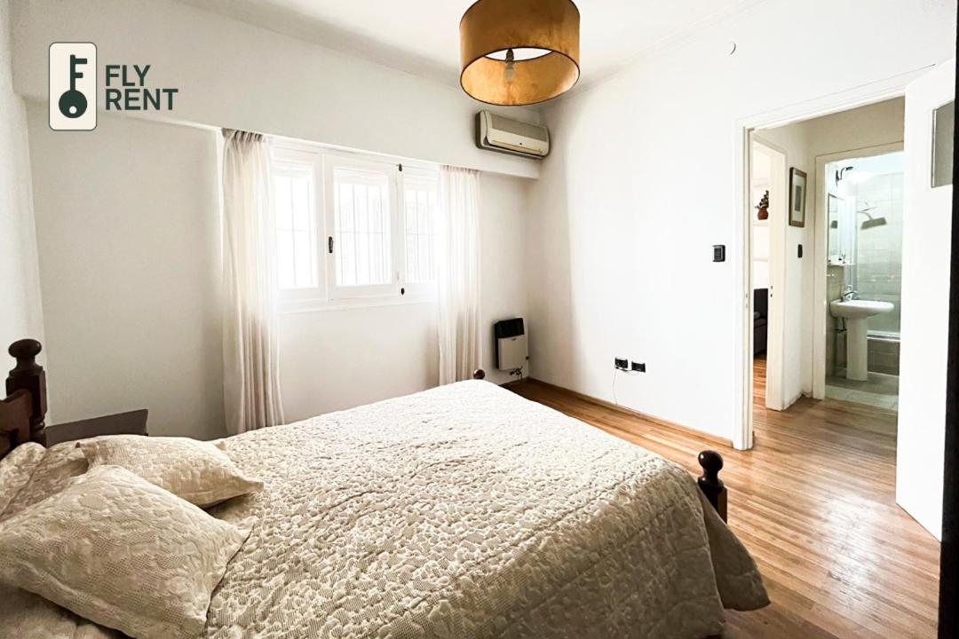 One-Bedroom Apartment photo 3