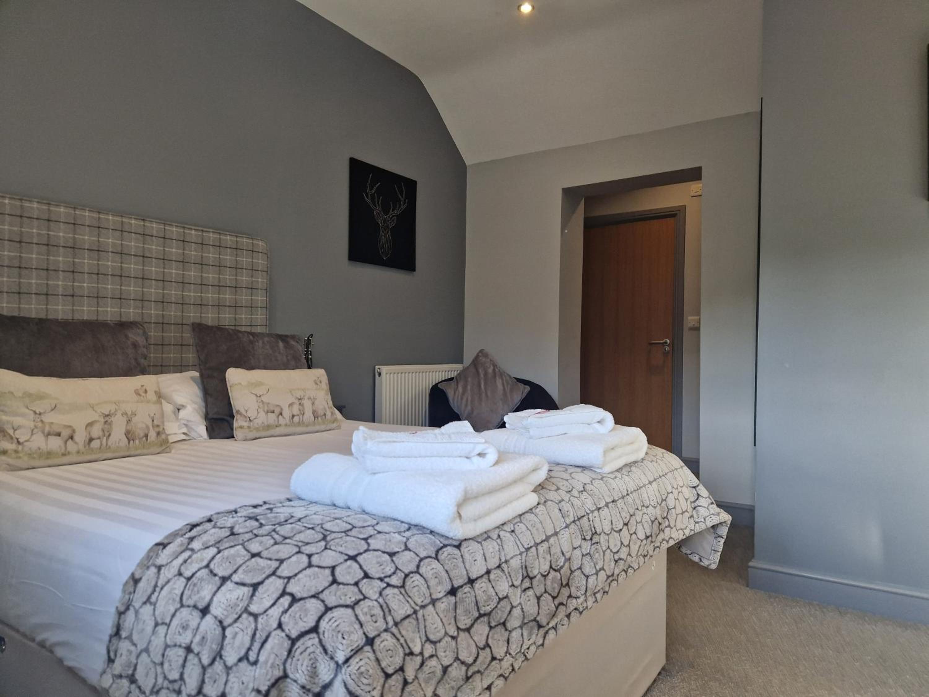 Double Room - Photo 5