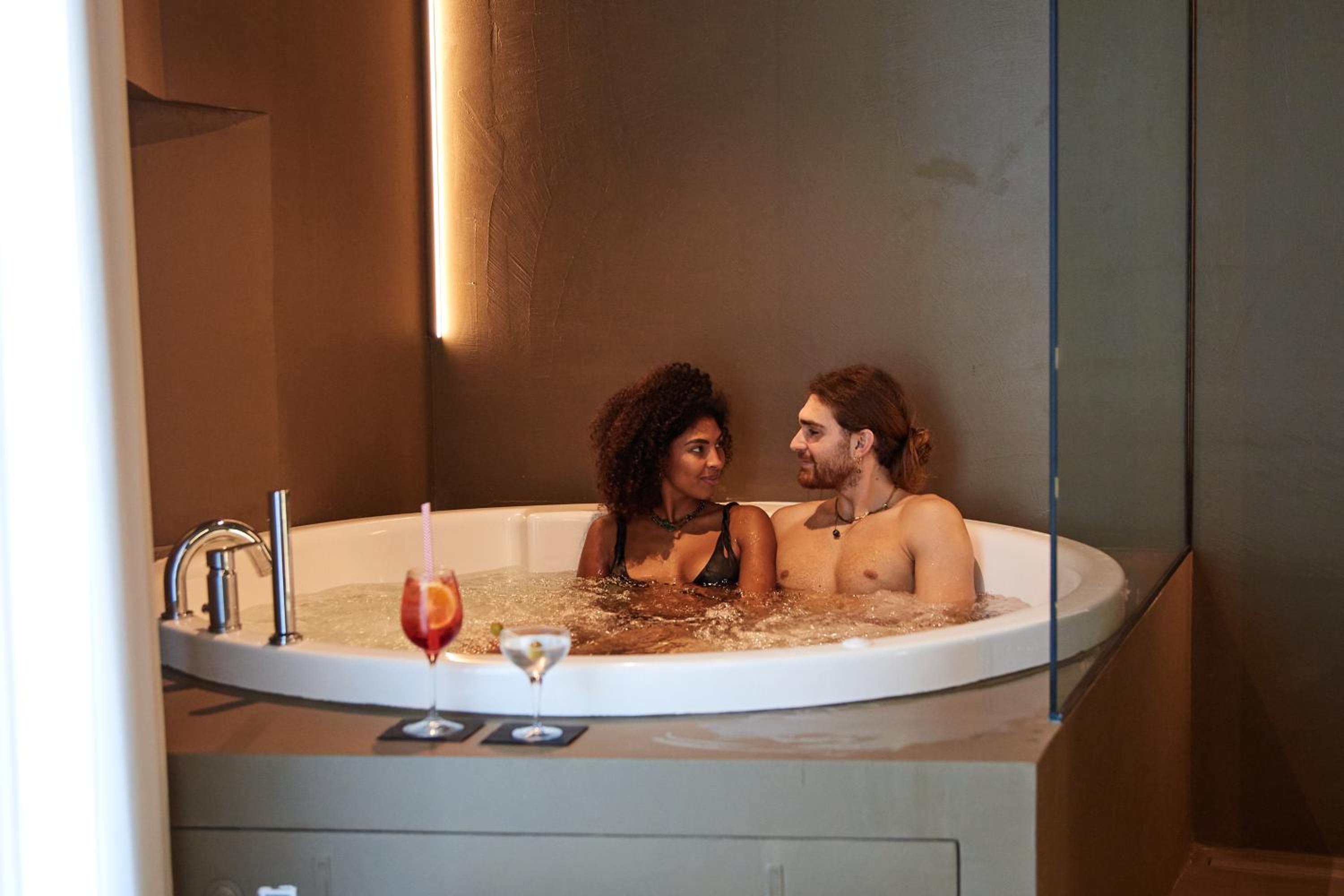 Superior King Suite photo 3