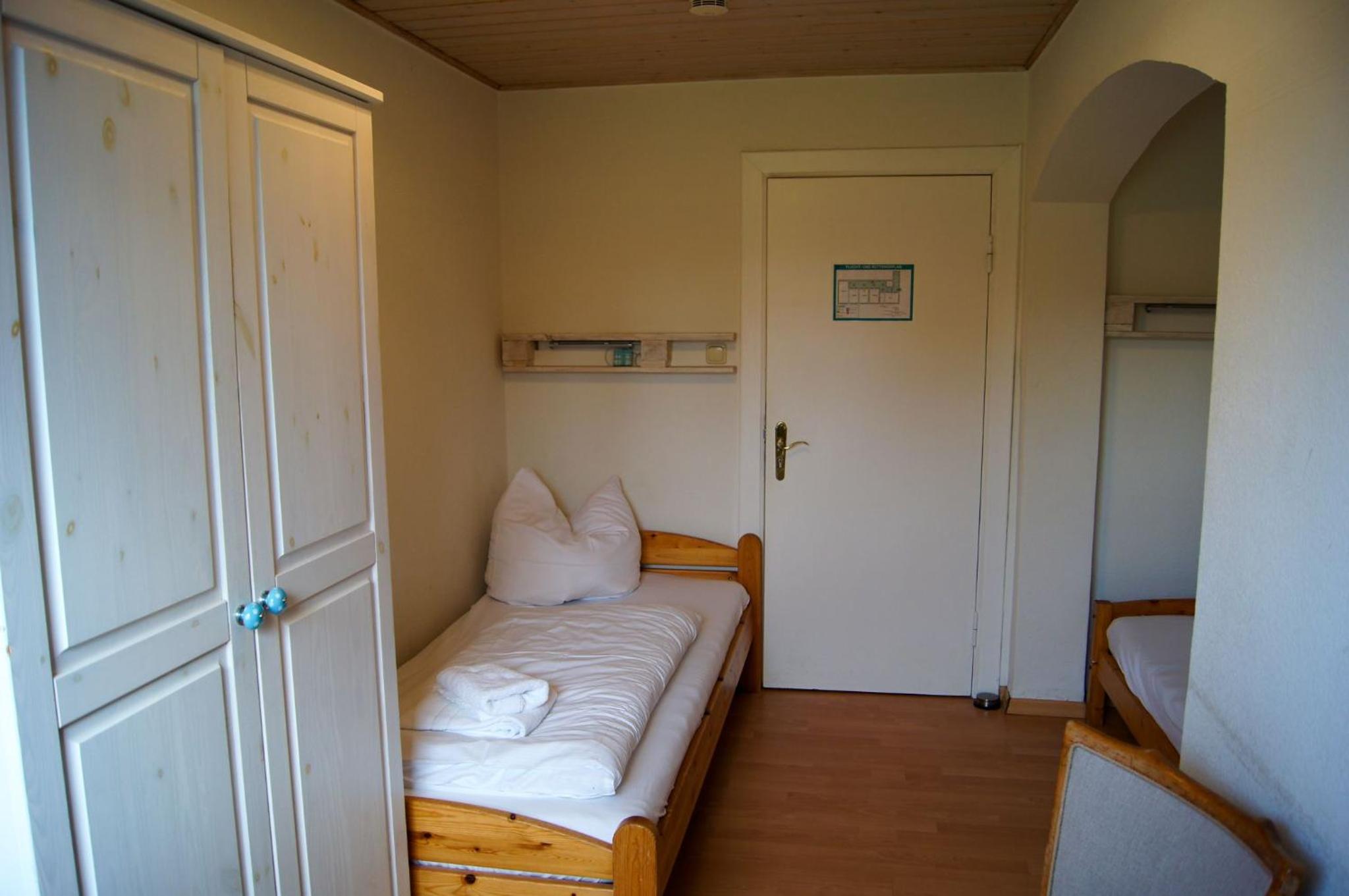 Double Room or Twin room with shared Bathroom photo 1