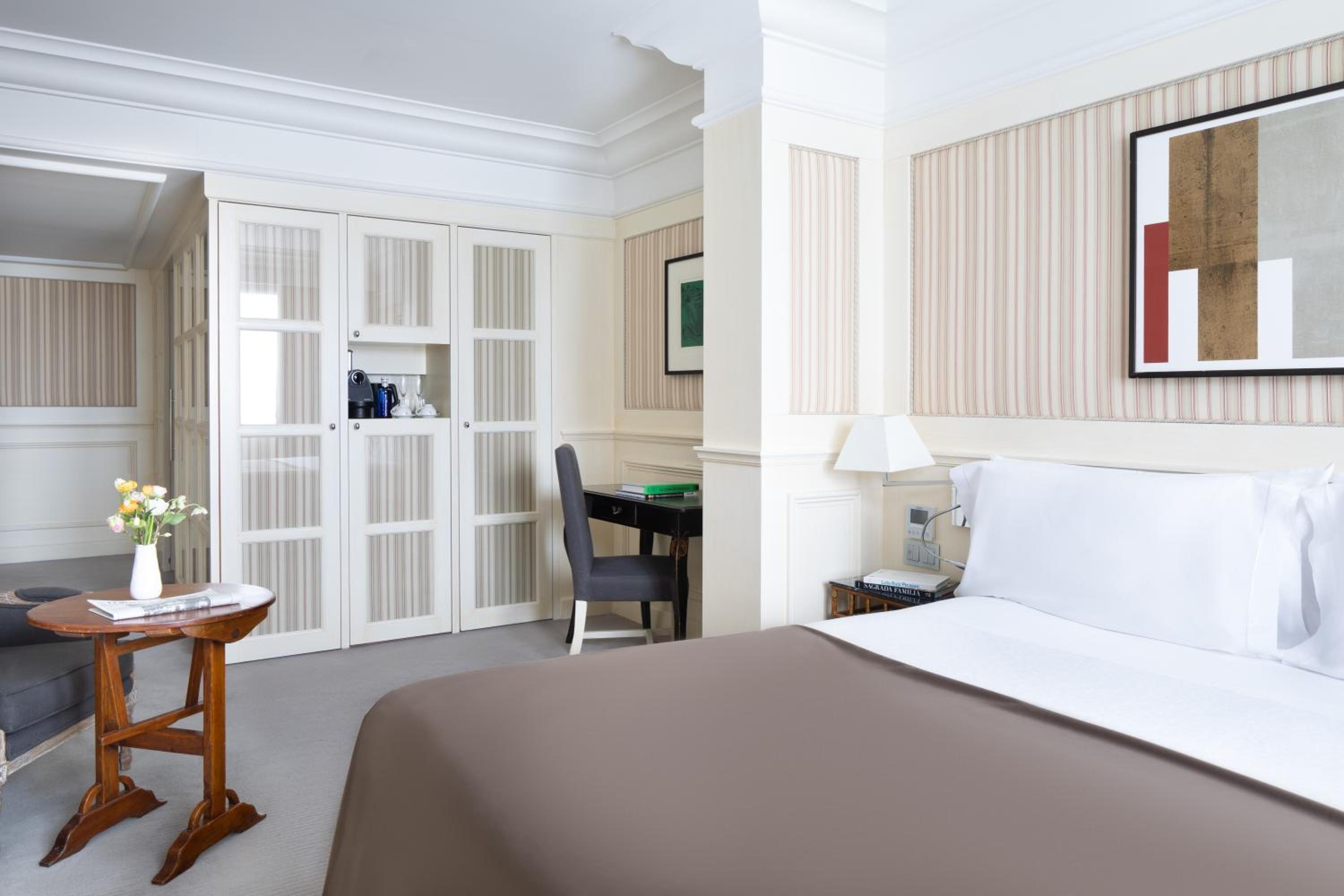 Deluxe Double or Twin Room - Photo 4