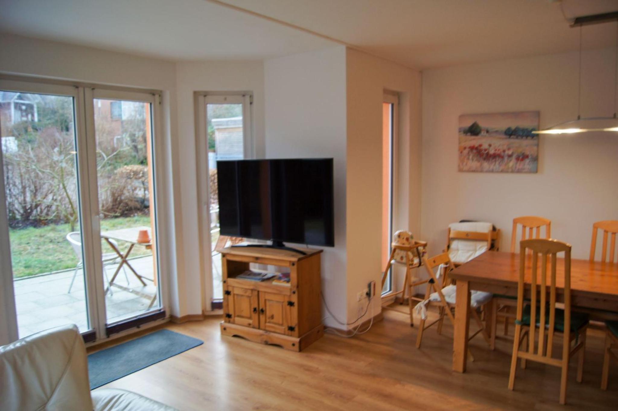 Three-Bedroom Apartment photo 1