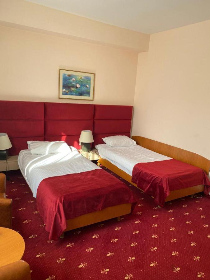 Double or Twin Room photo 1