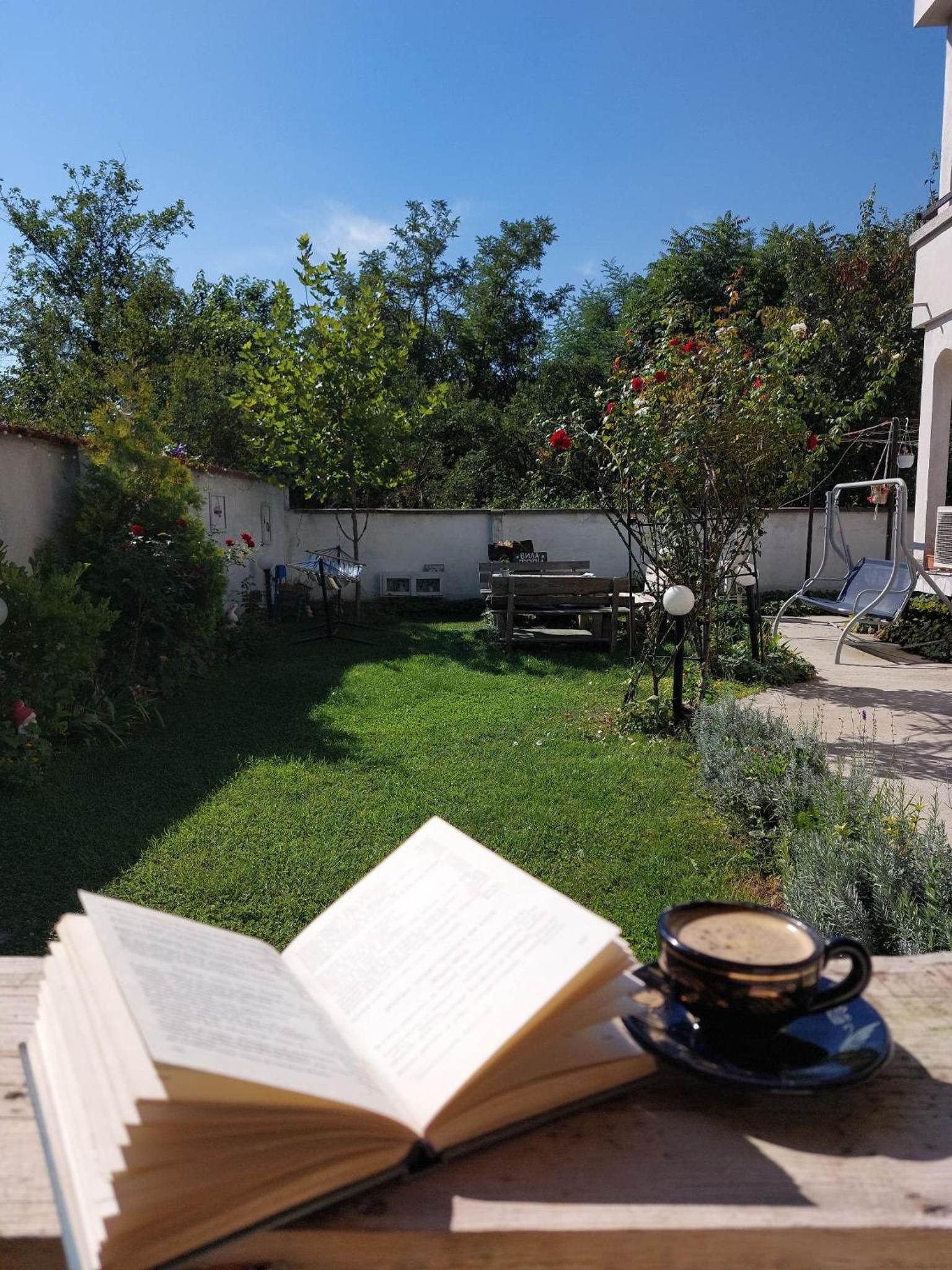 Villa photo 3