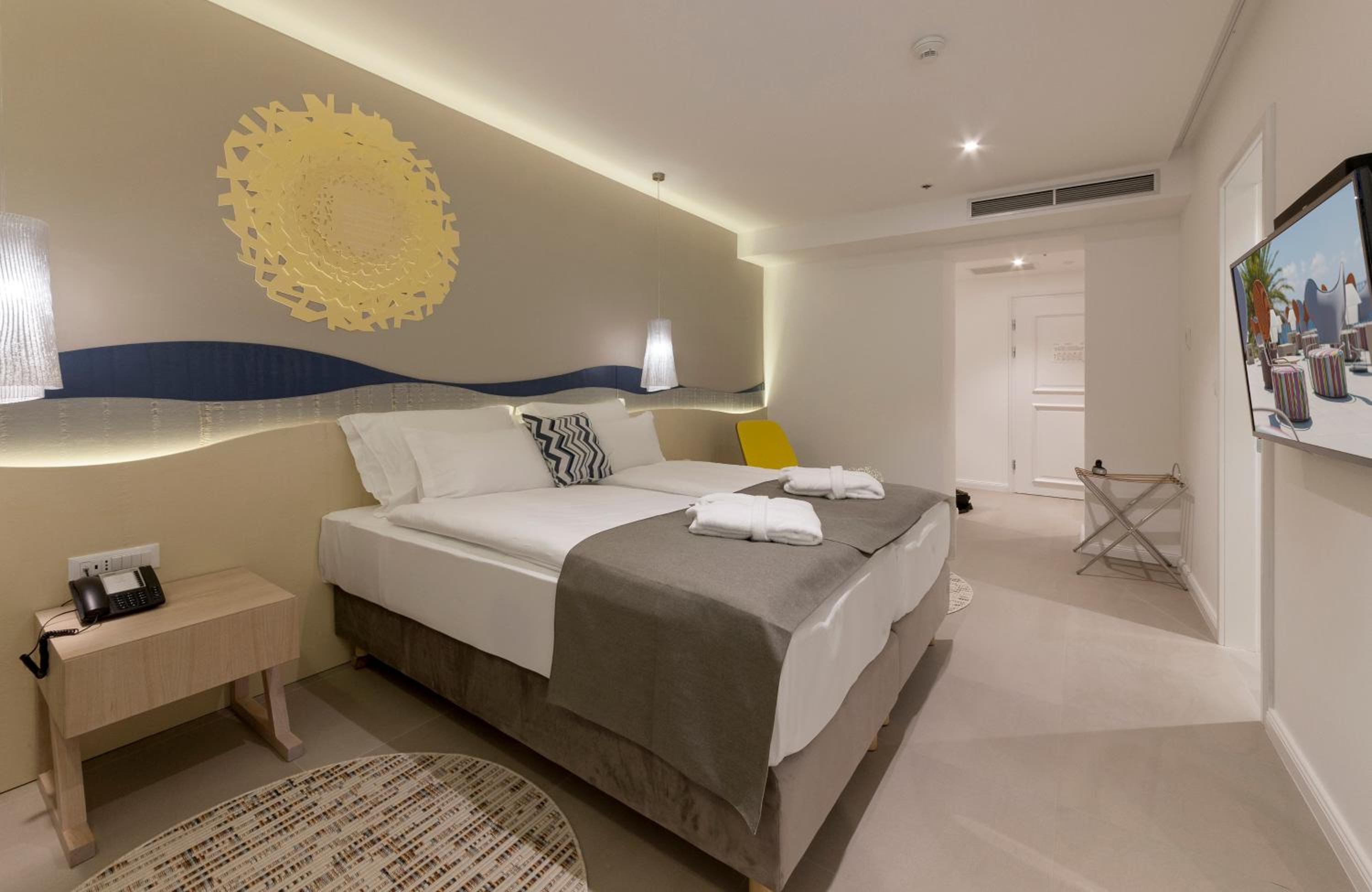 Superior Double Room with Balcony and Sea View photo 3