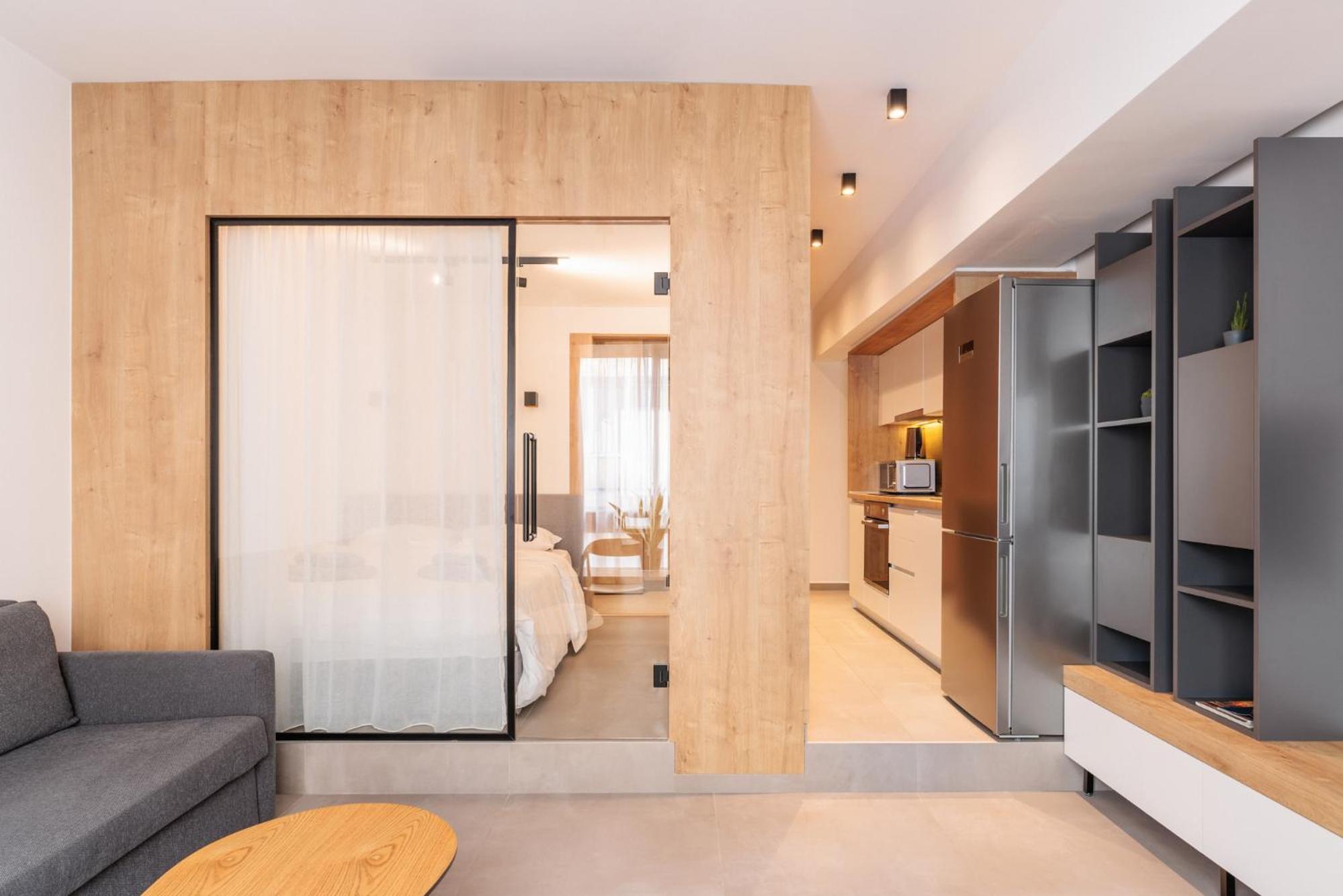 Studio Apartment