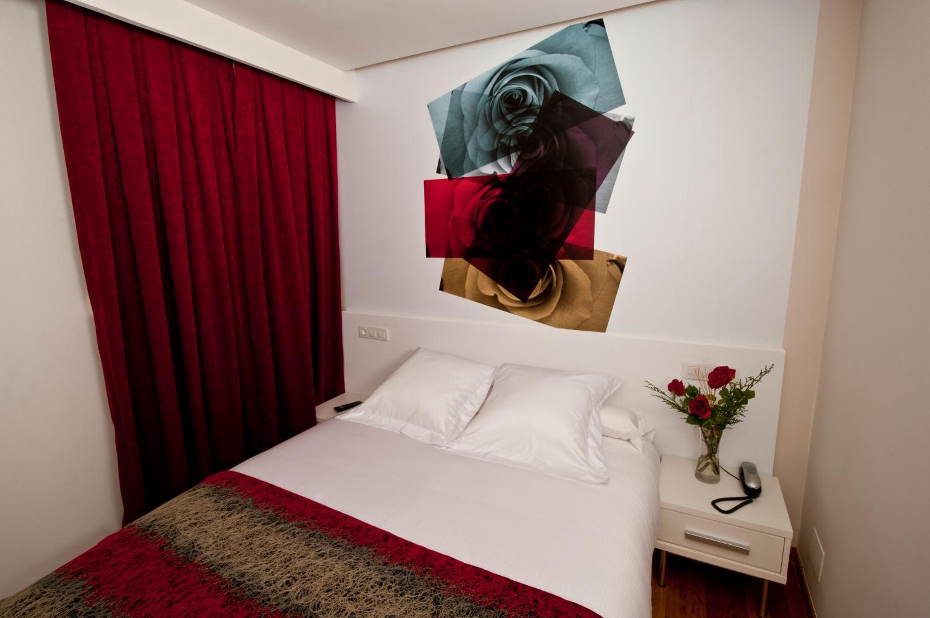 Superior Double or Twin Room - Photo 5