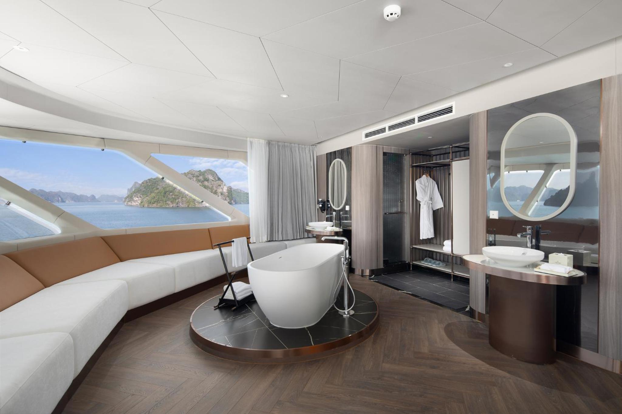 Oceania Suite - Photo 6