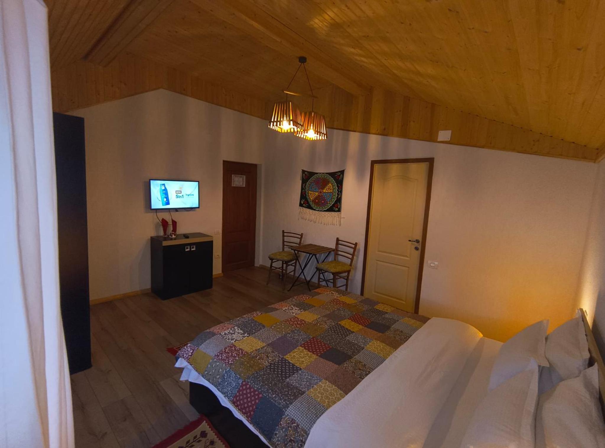 Double Room with Private Bathroom photo 1