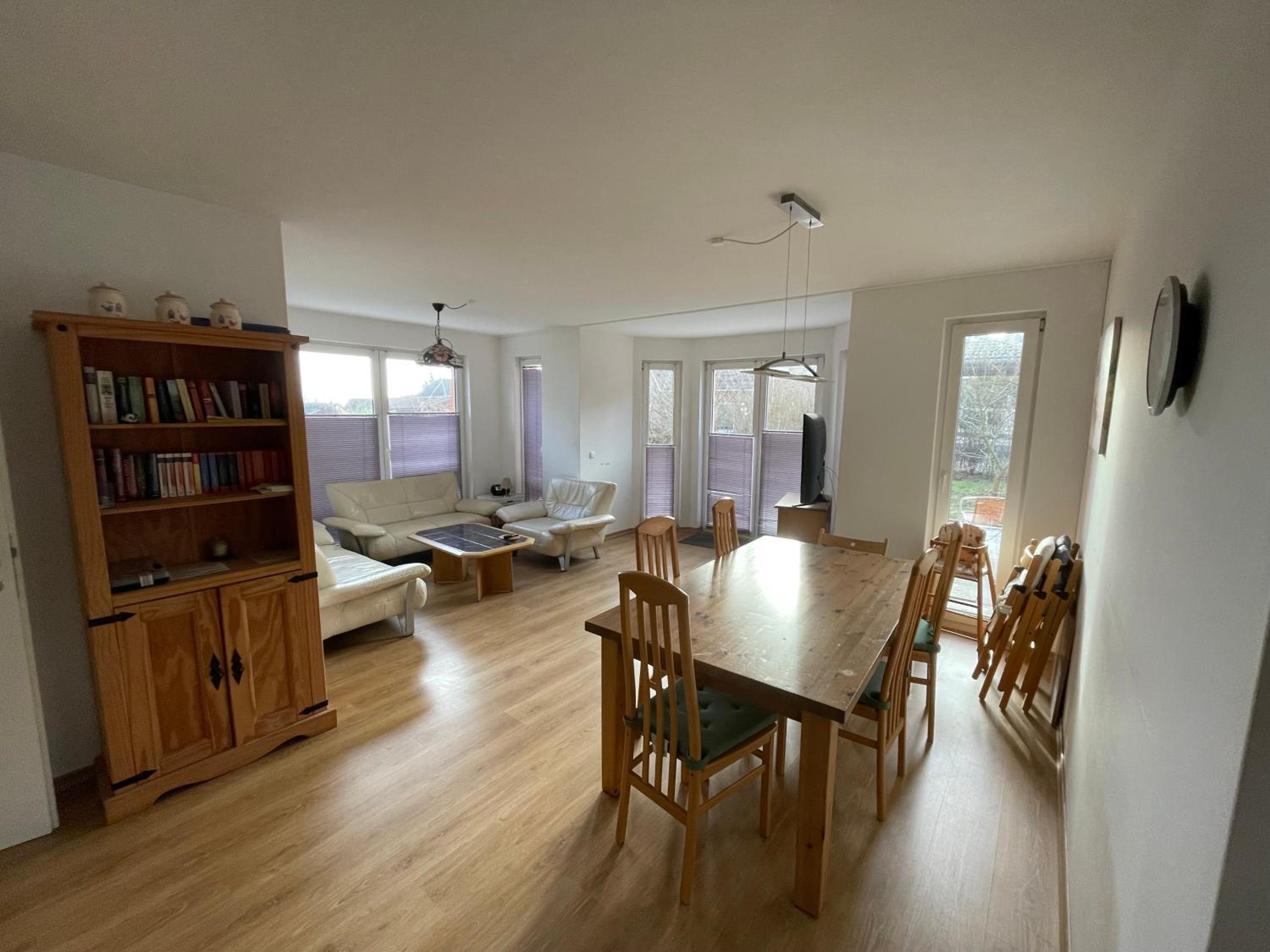 Three-Bedroom Apartment photo 2