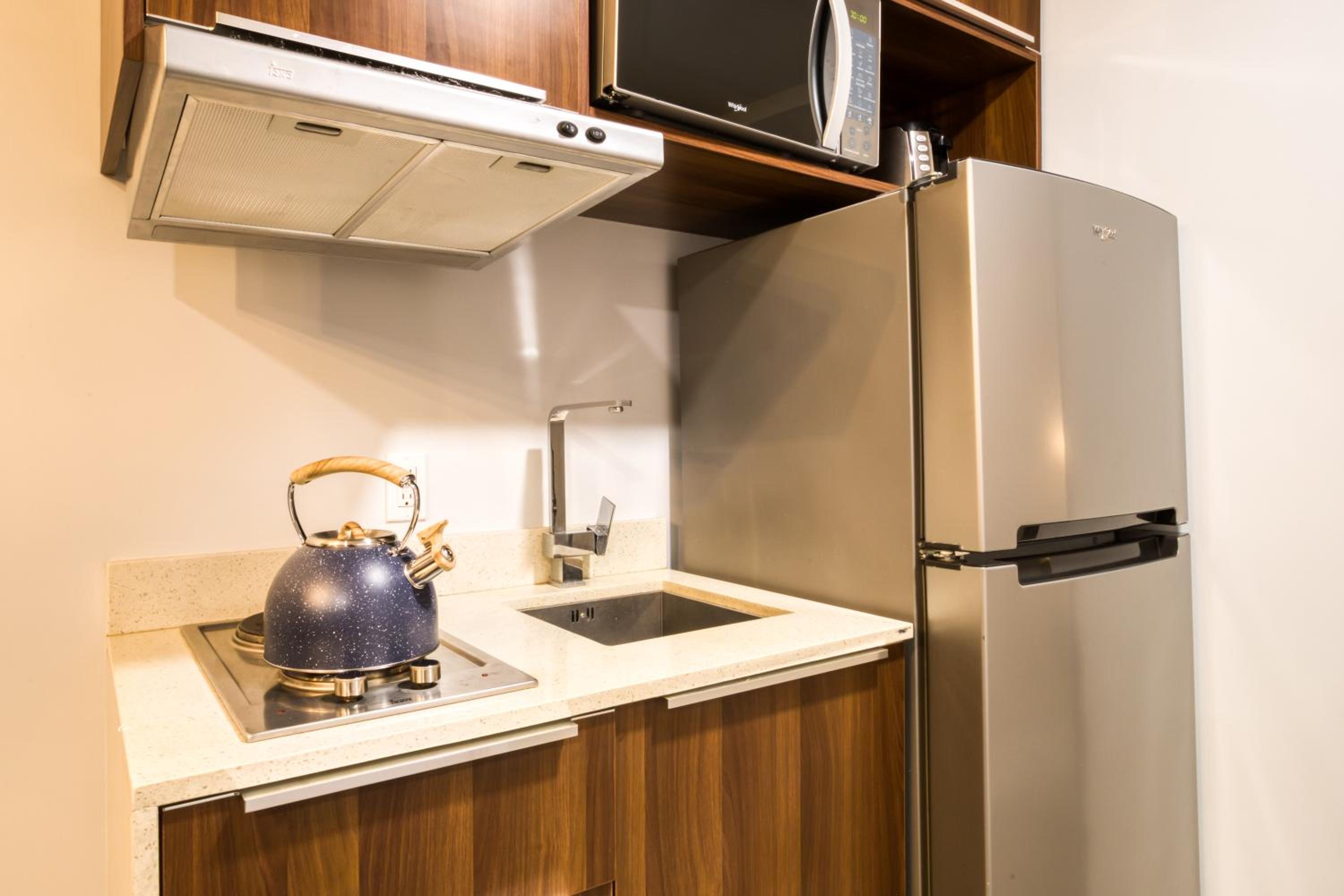 Stylish Apartment - Photo 9