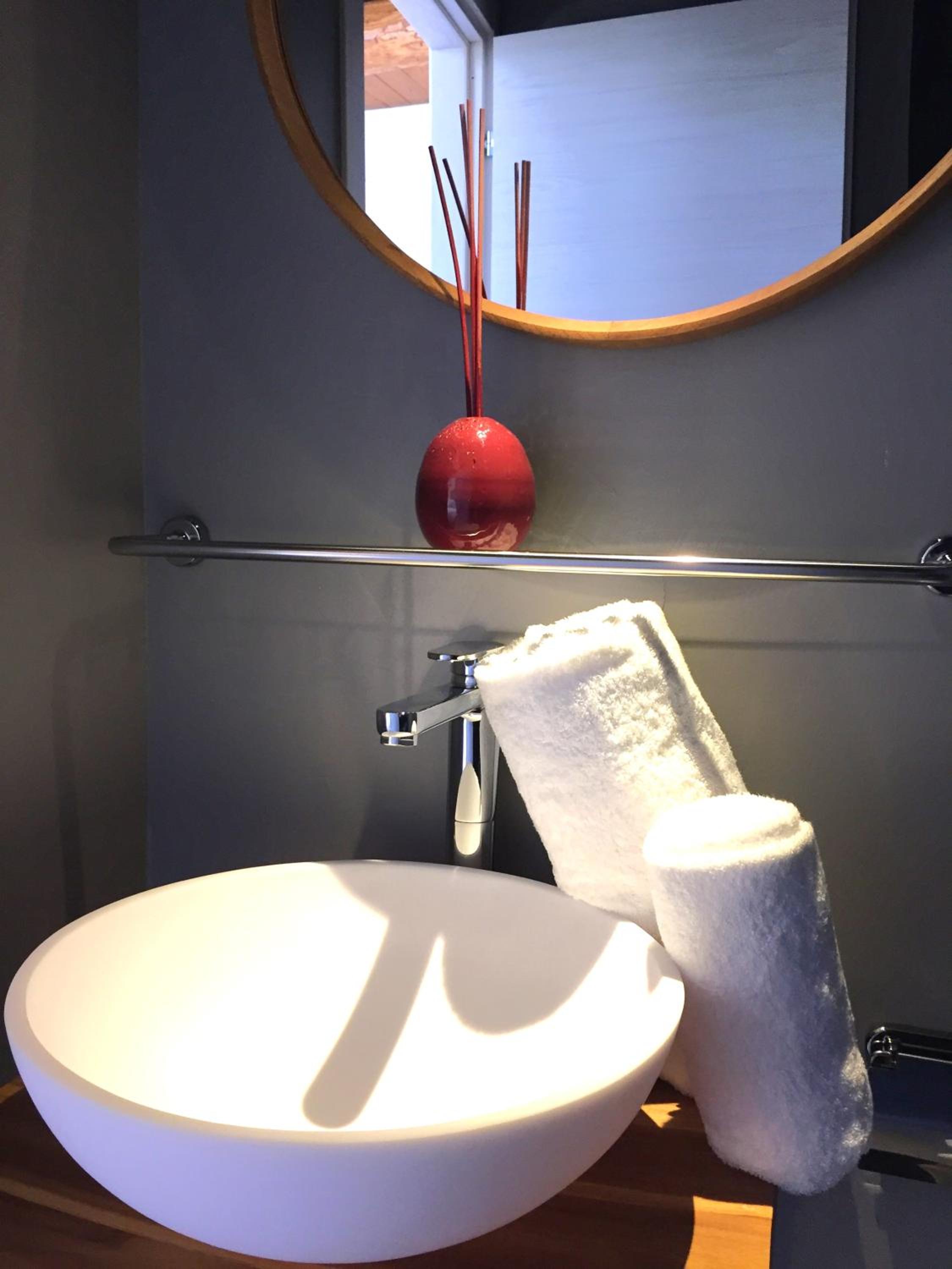 Double Room with Spa Bath - Photo 5