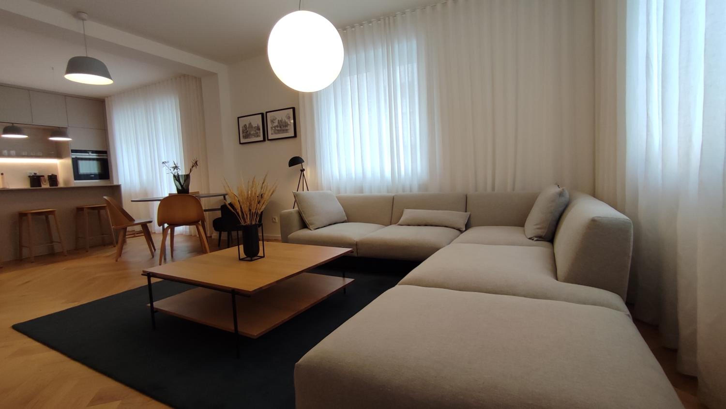 Apartment photo 1