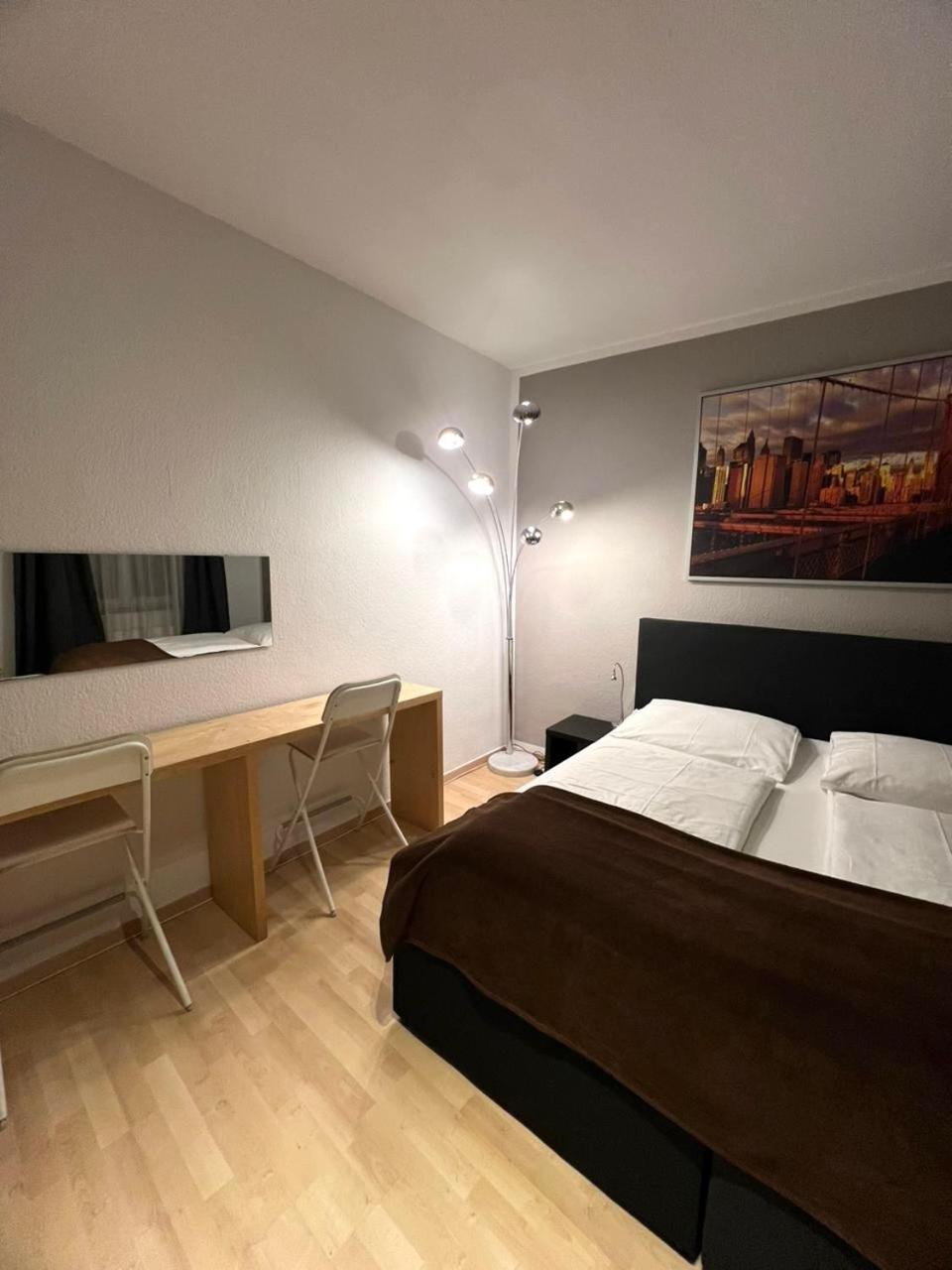 Standard Apartment - Ground Floor without Rhine River View/ Neighboring house - Photo 11