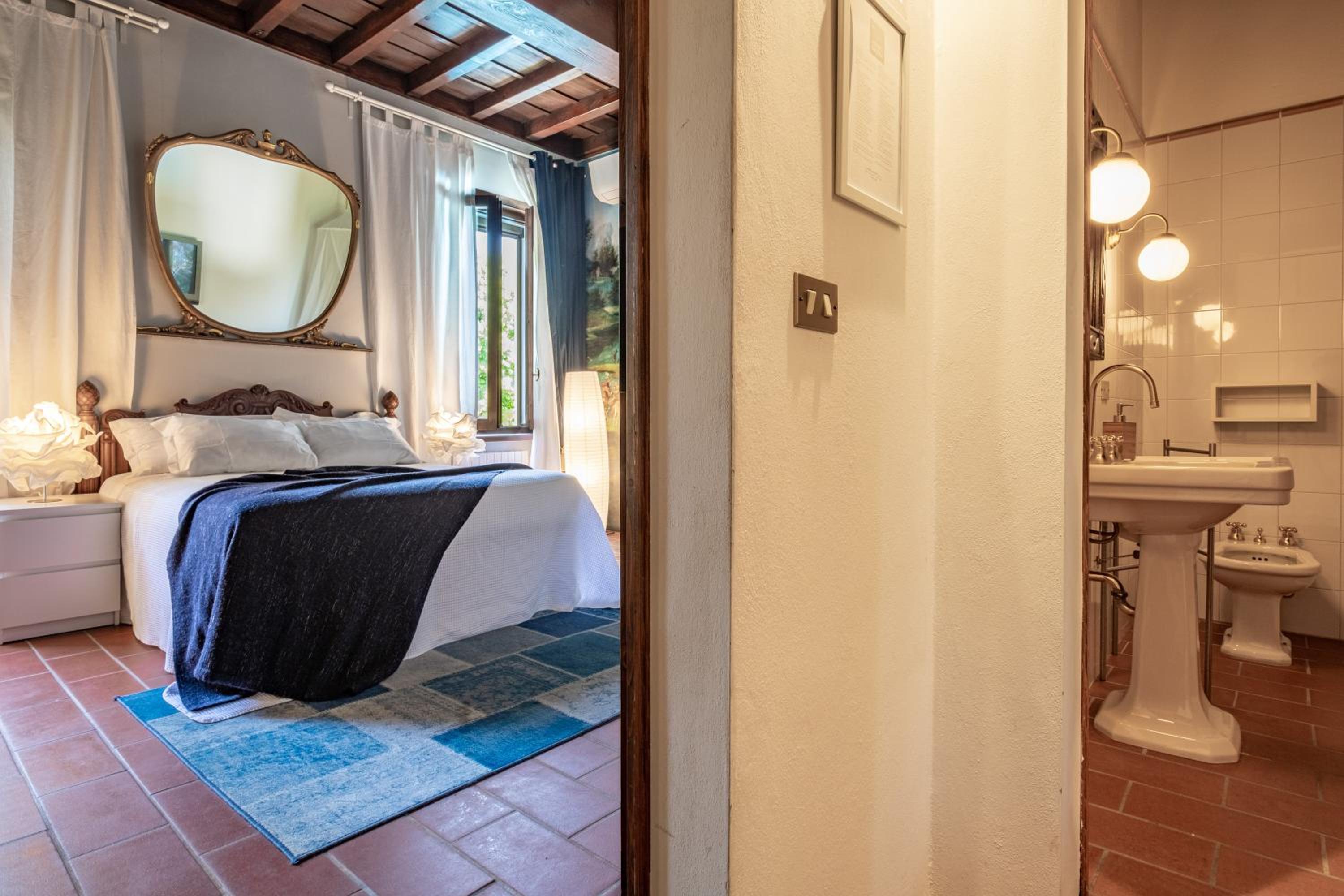 Double Room with Pool View photo 2