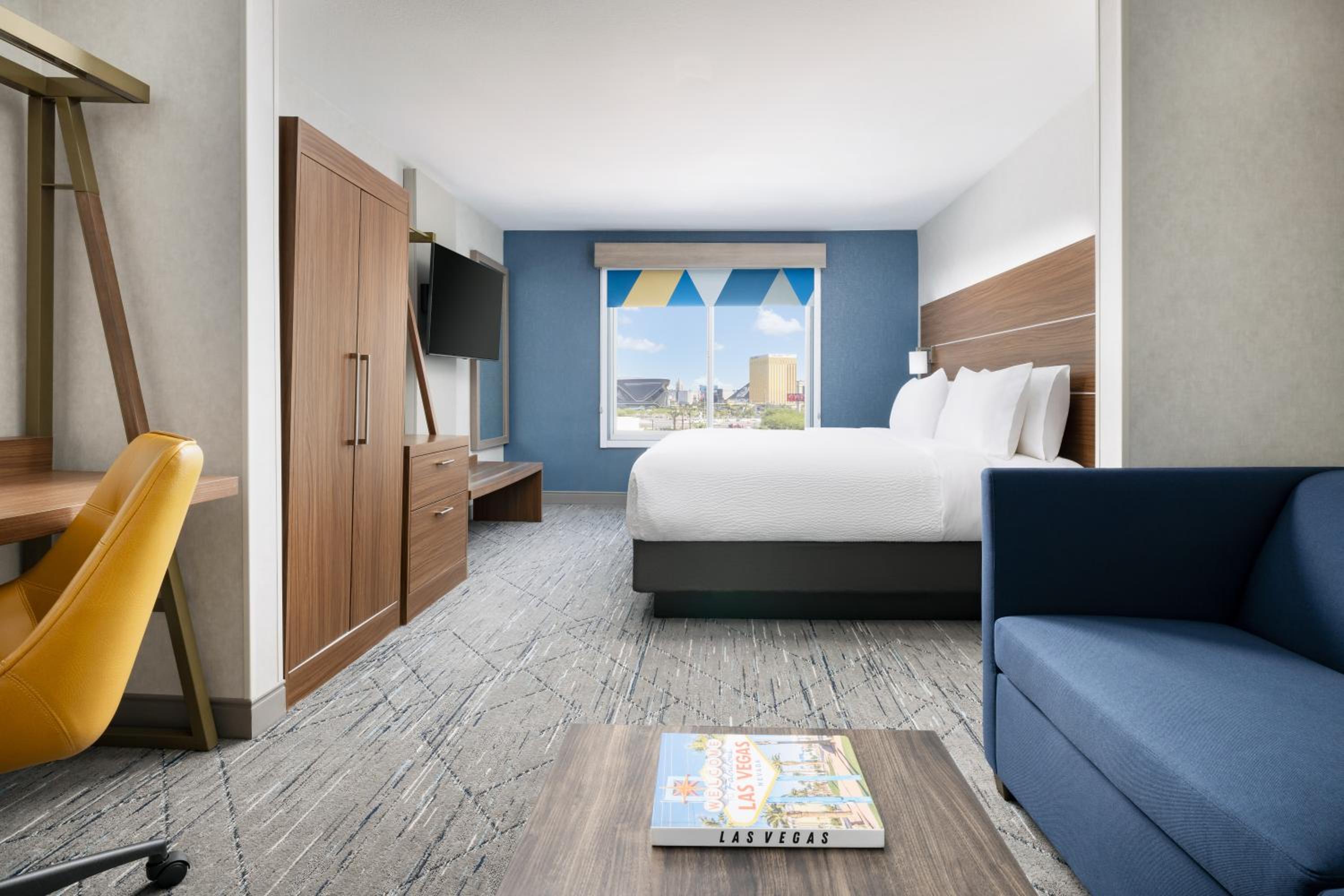 King Suite - Photo 1