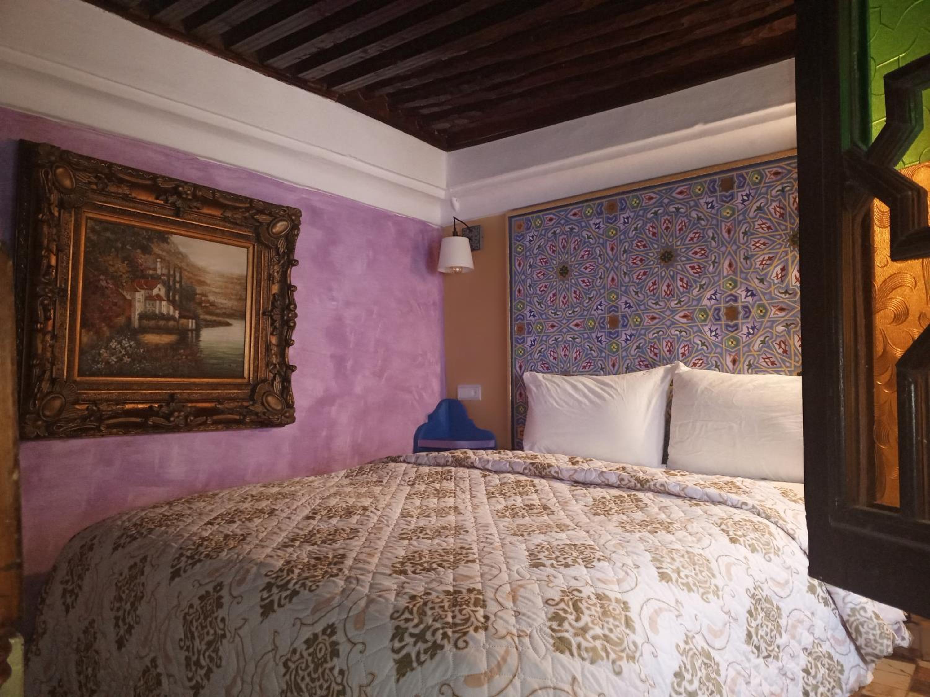 Deluxe Queen Room with Two Queen Beds - Photo 5