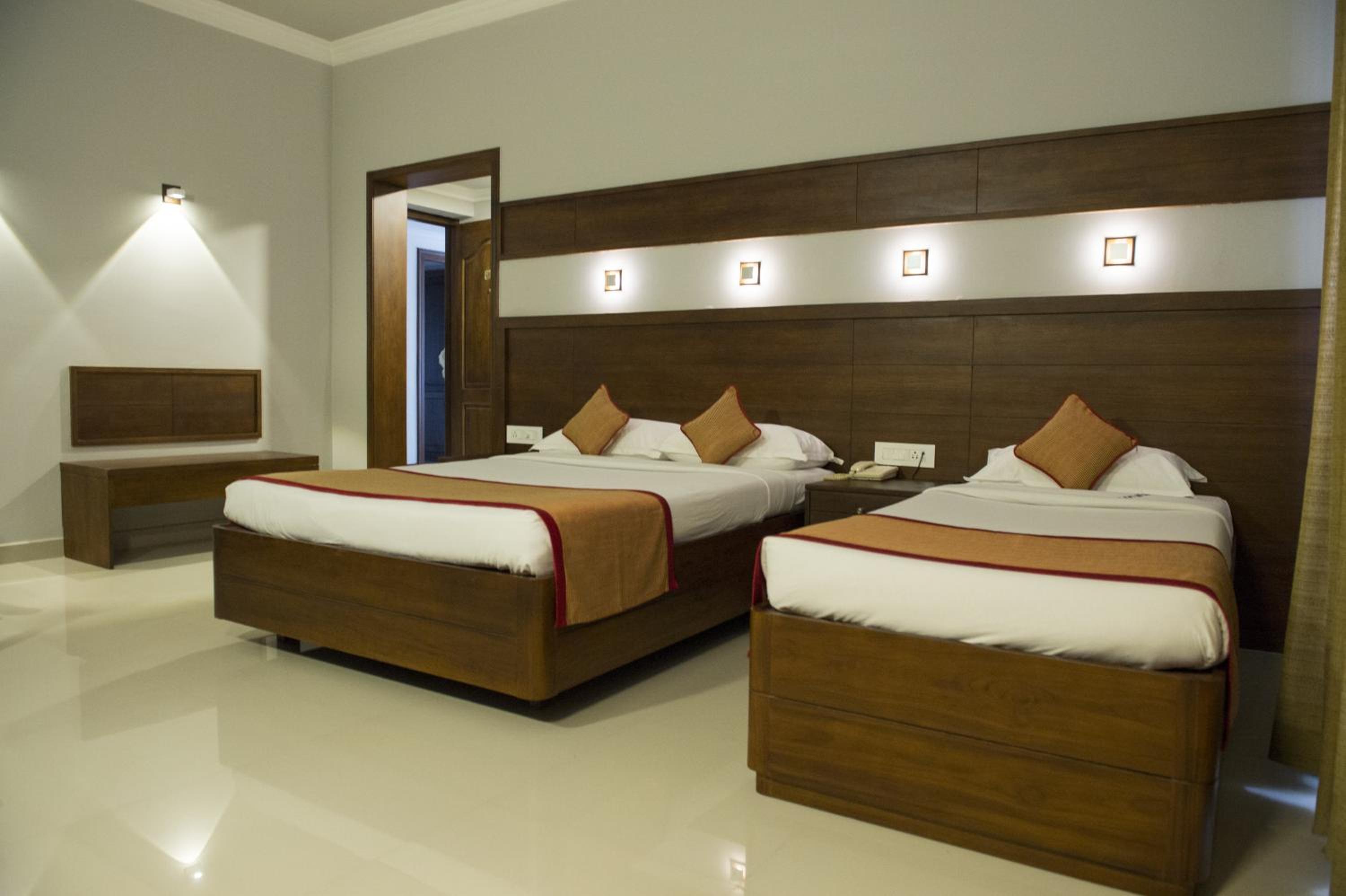 Deluxe Triple Room photo 2