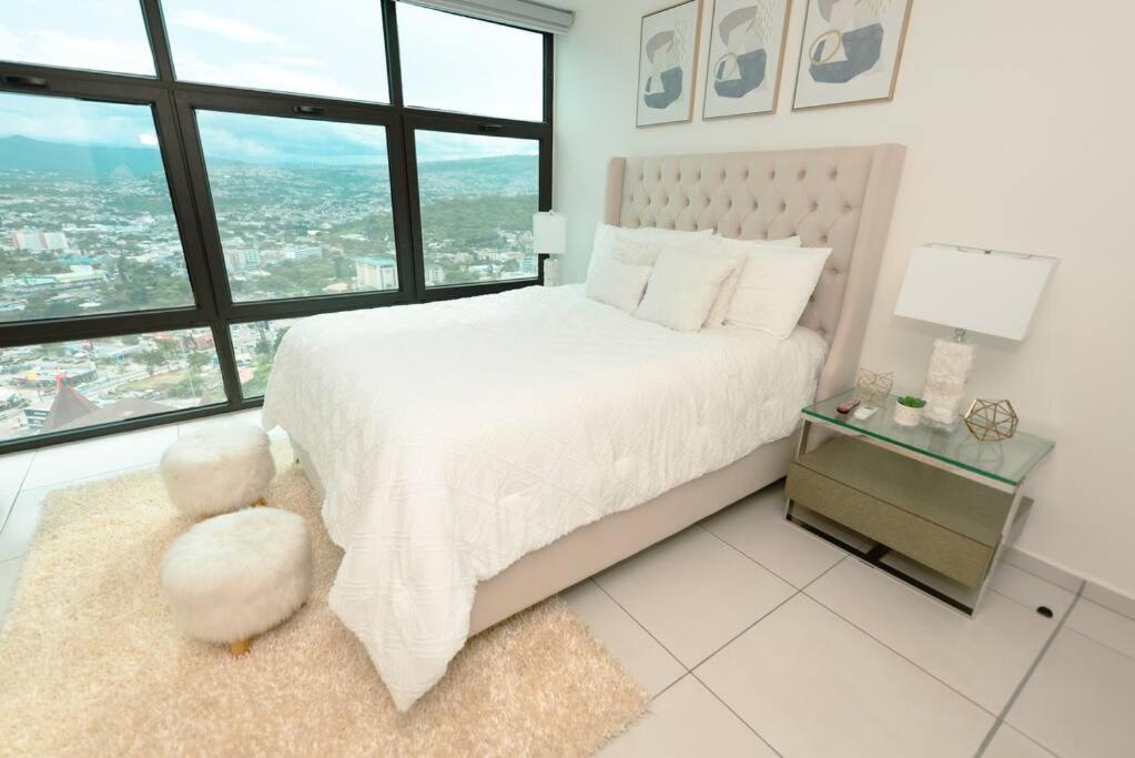 Three-Bedroom Apartment photo 1
