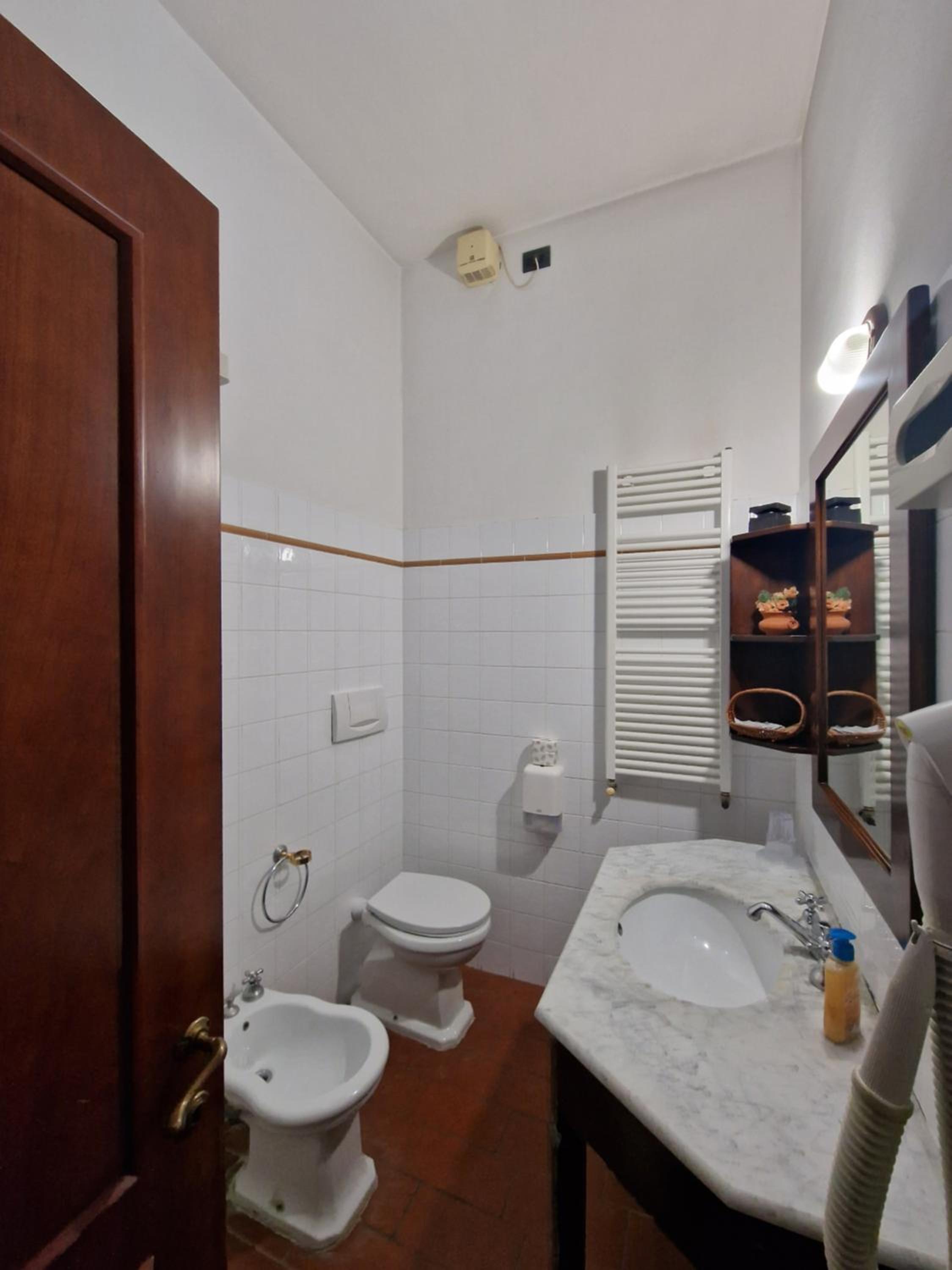Classic Double Room - Photo 6